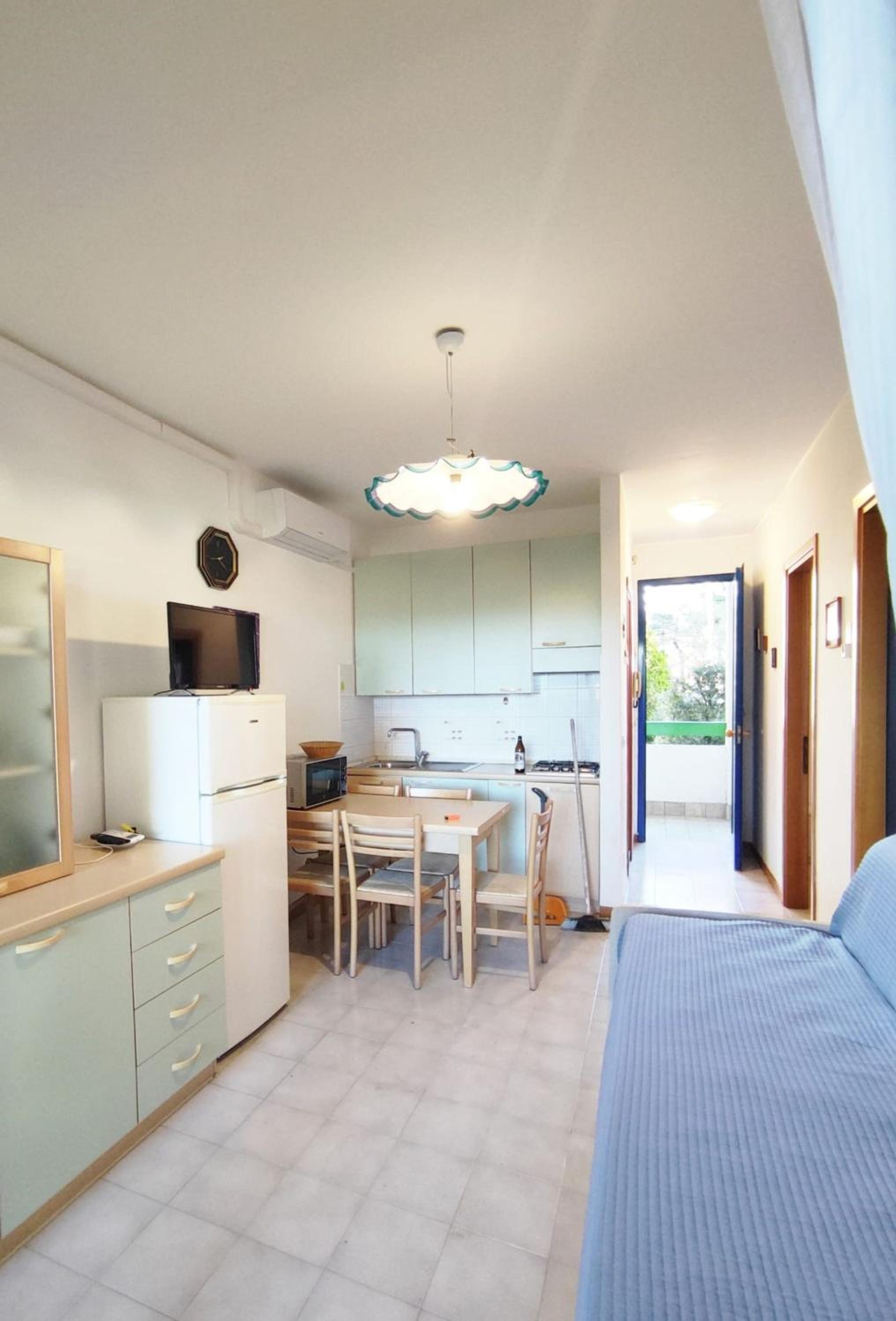 Central apartment with terrace