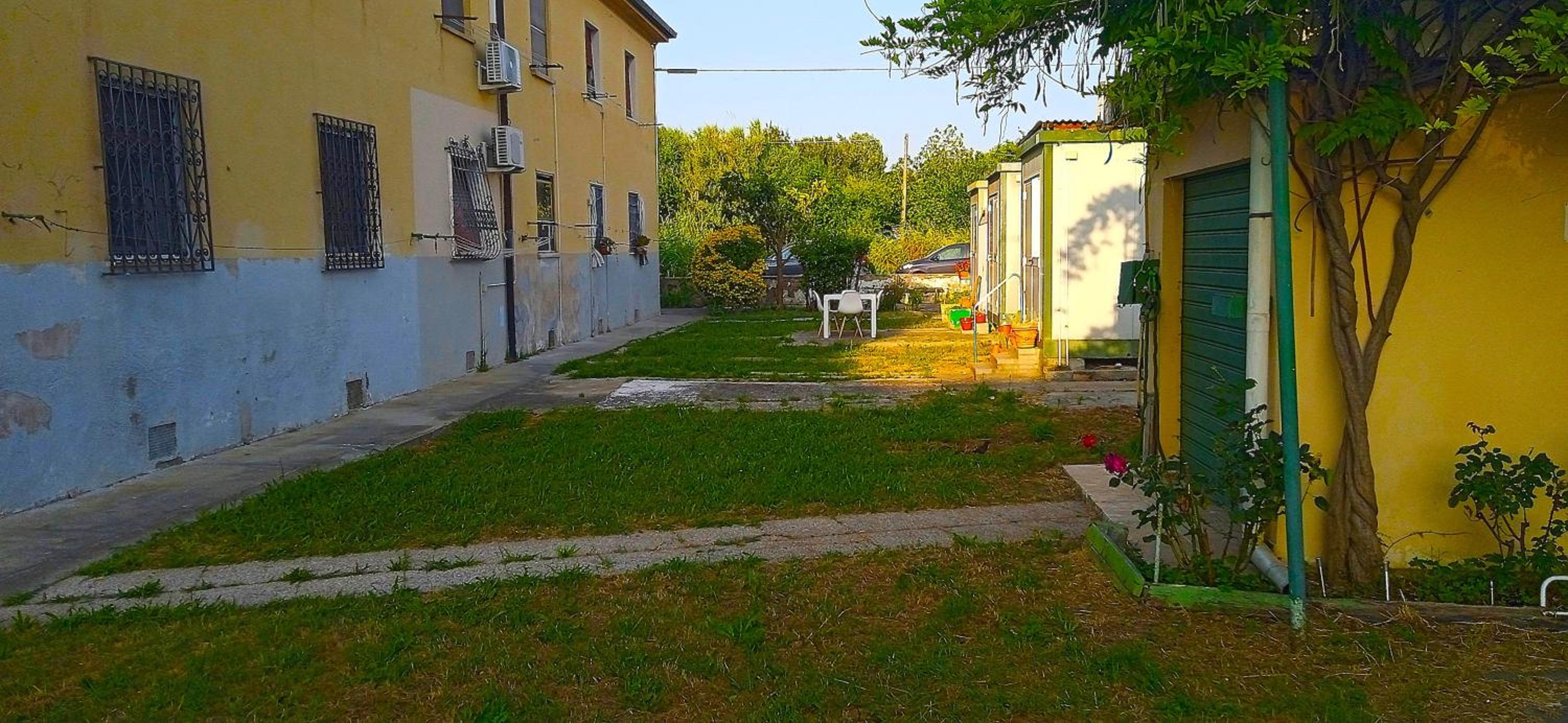 Rombolino Guest House -Free Parking - Vicino al PalaLivorno 