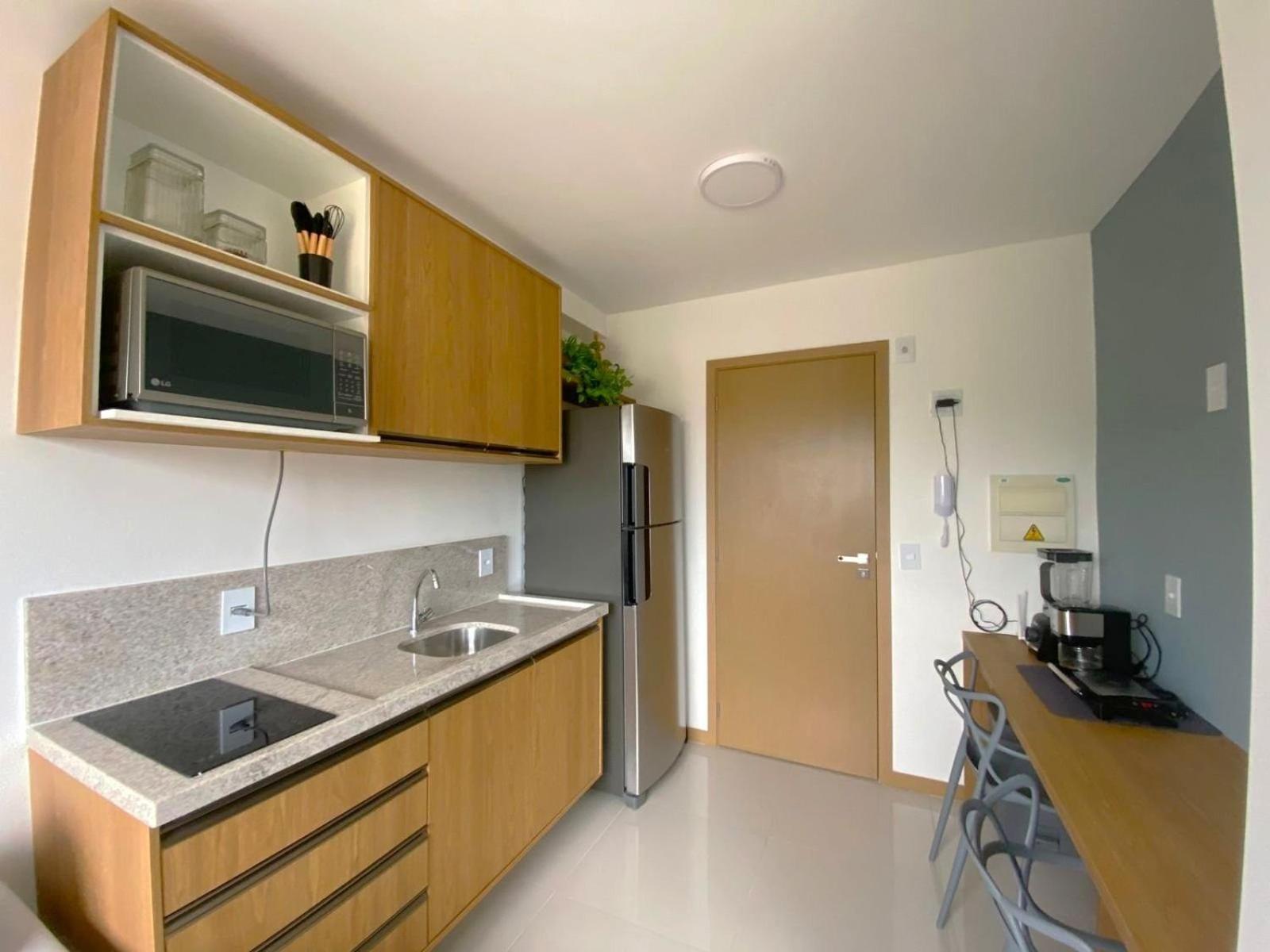 Apartments in Building with Gym in Ondina SSA – HOA