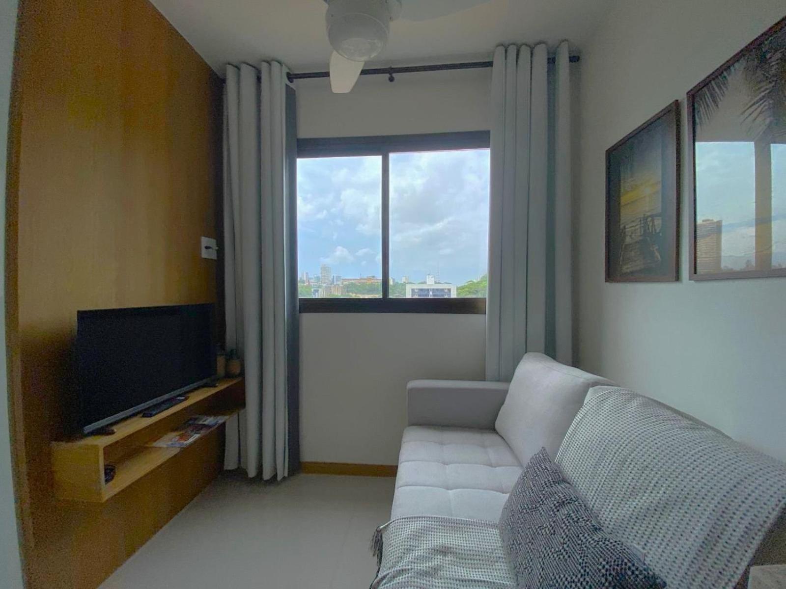 Apartments in Building with Gym in Ondina SSA – HOA