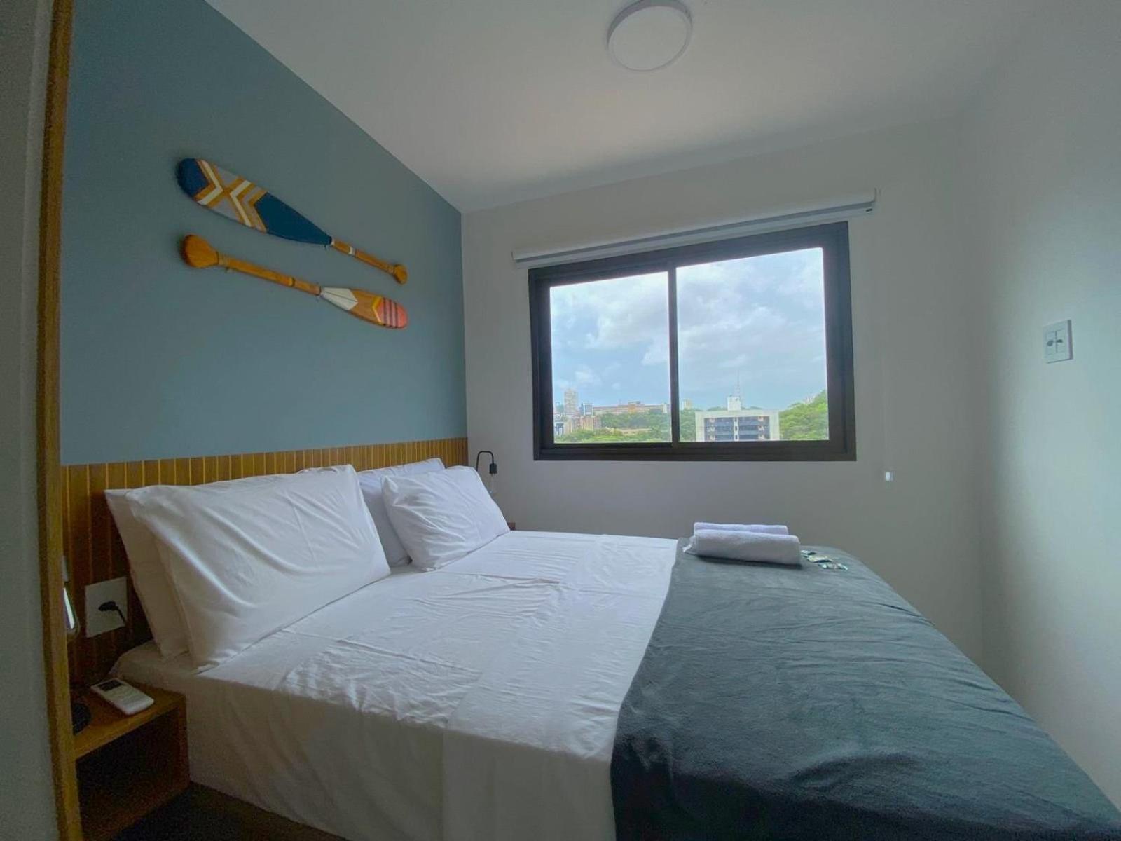 Apartments in Building with Gym in Ondina SSA – HOA