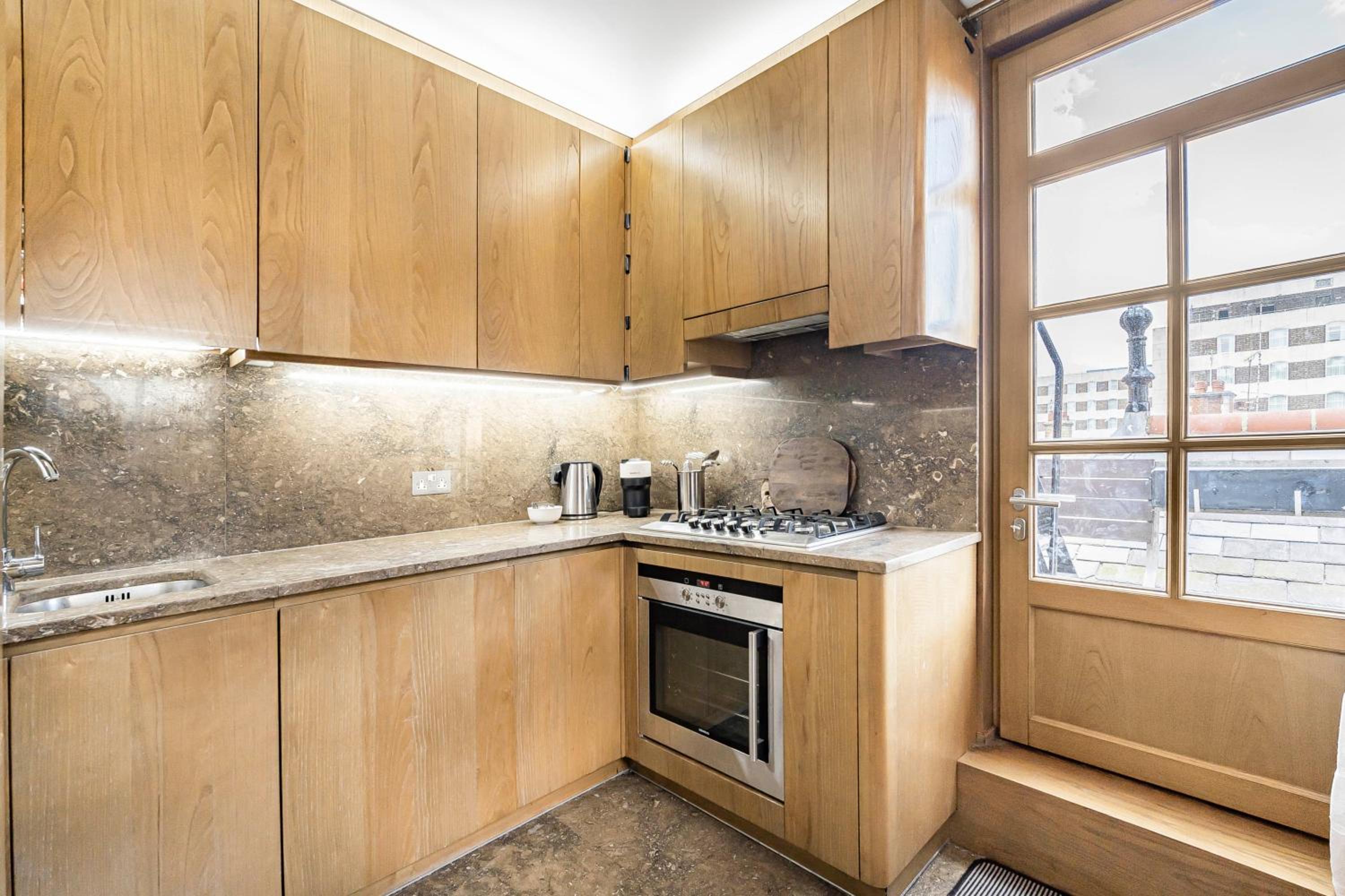 Mayfair Home Central AC Huge Terrace