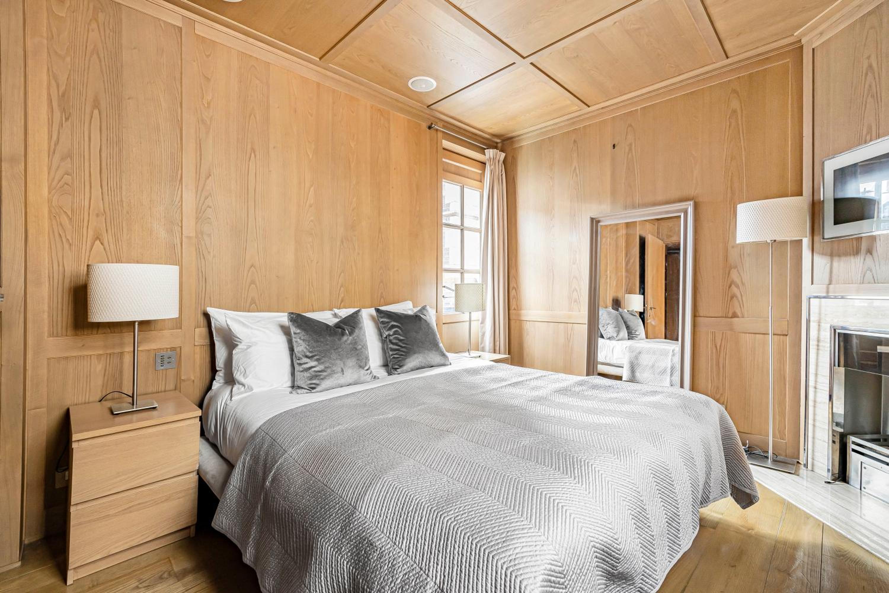 Mayfair Home Central AC Huge Terrace