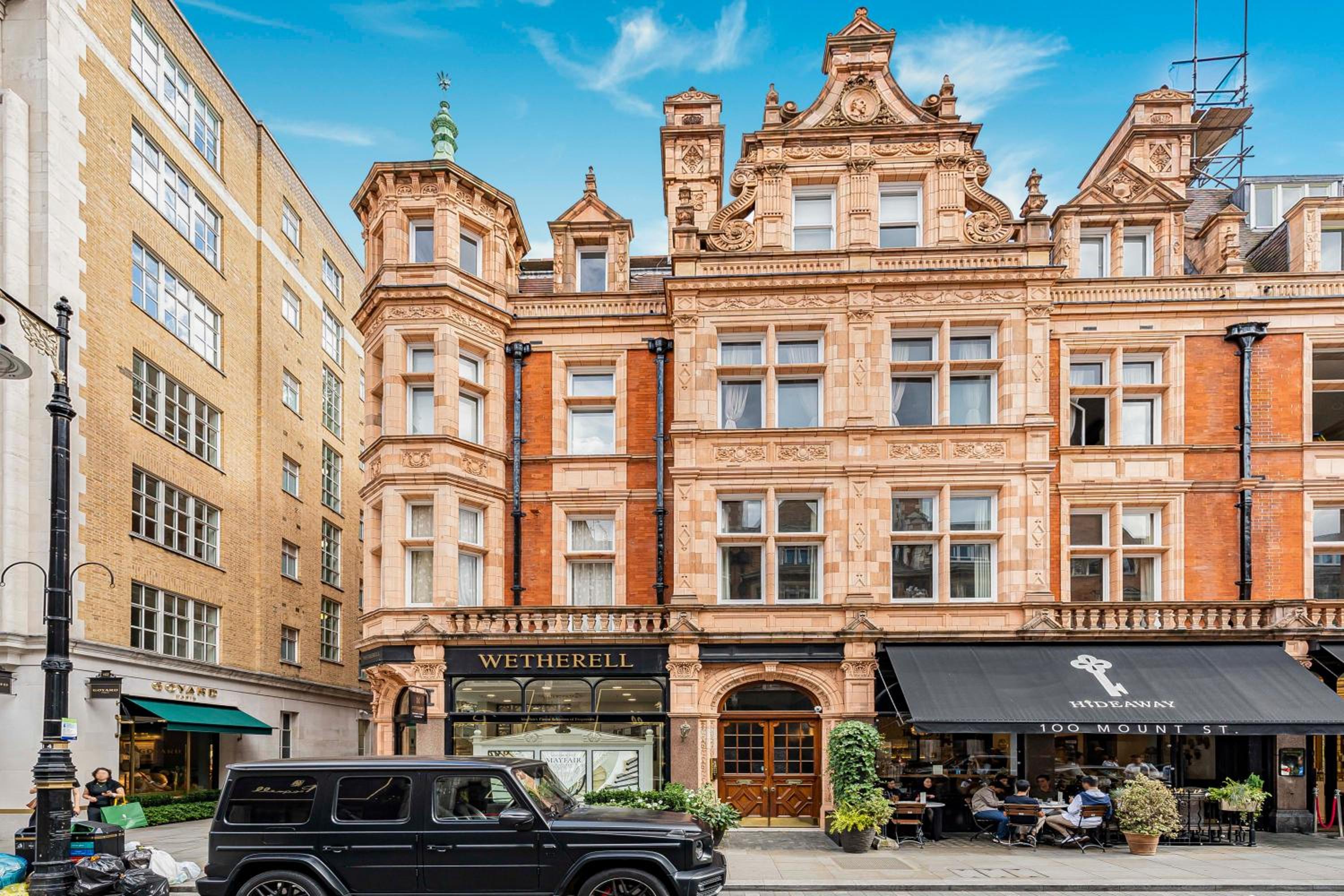 Mayfair Home Central AC Huge Terrace