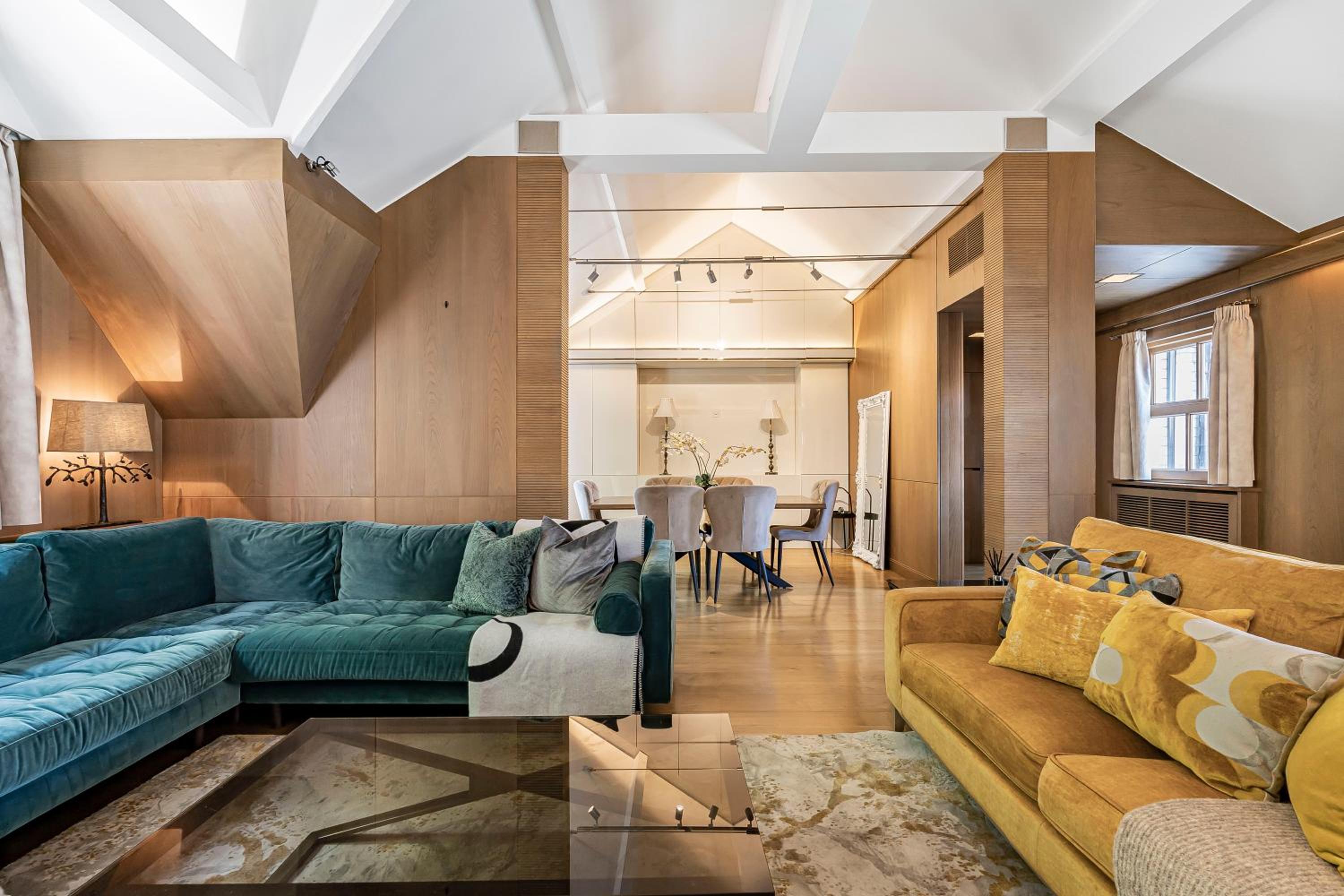 Mayfair Home Central AC Huge Terrace
