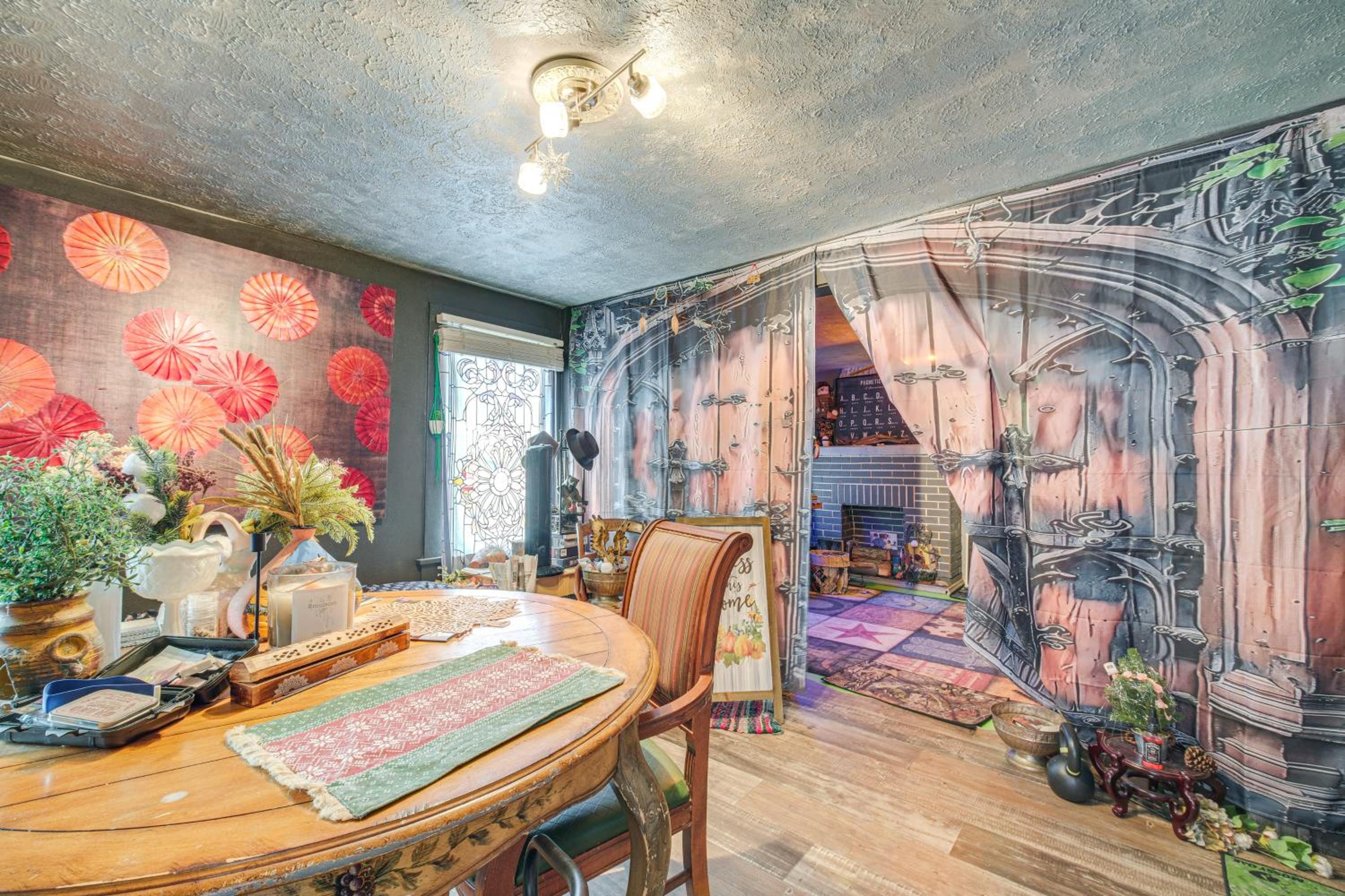 7 Mi to Cuyahoga Valley NP Walkable Apt!
