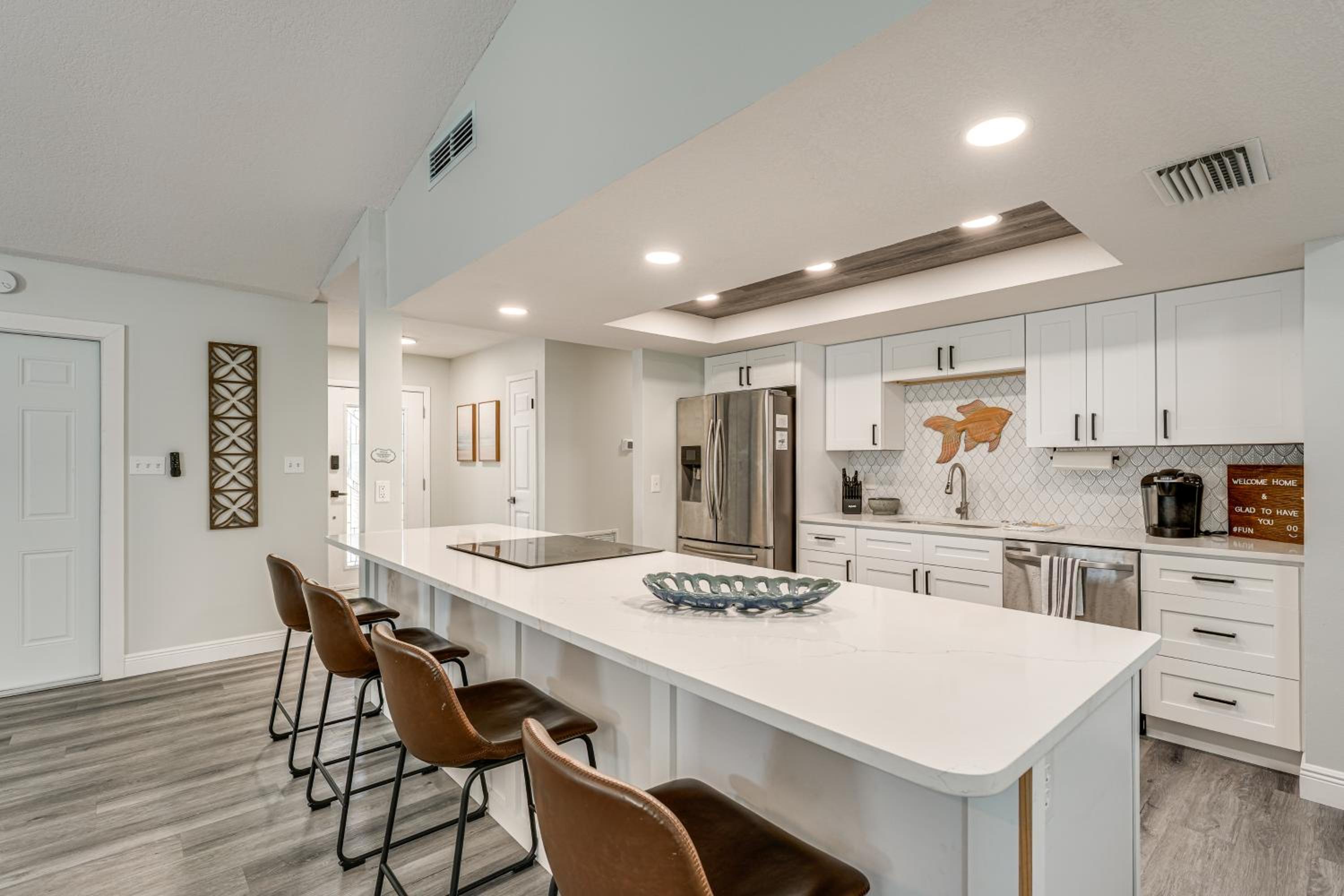 Modern Coastal Escape 1 Mi to Anclote River Park