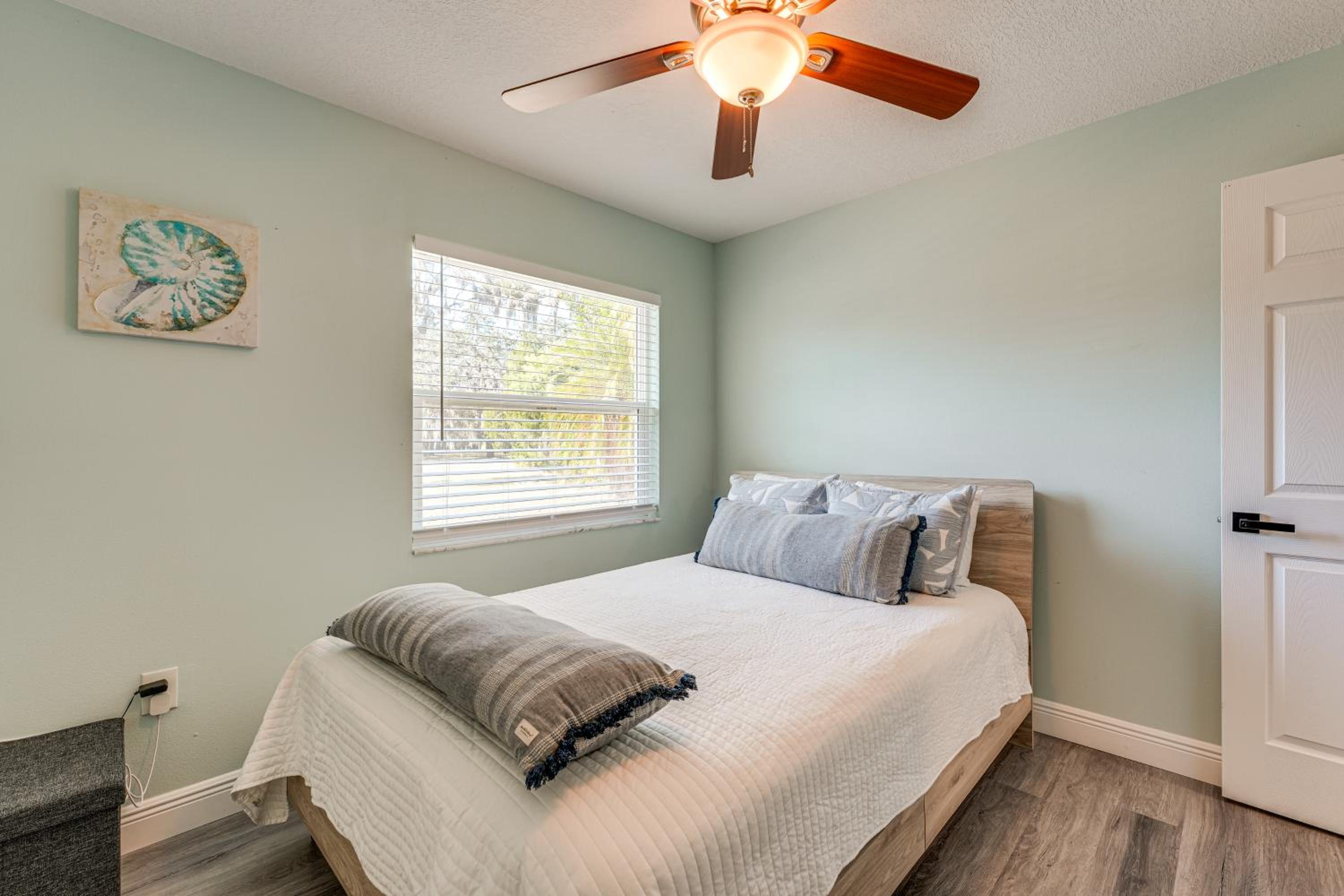 Modern Coastal Escape 1 Mi to Anclote River Park
