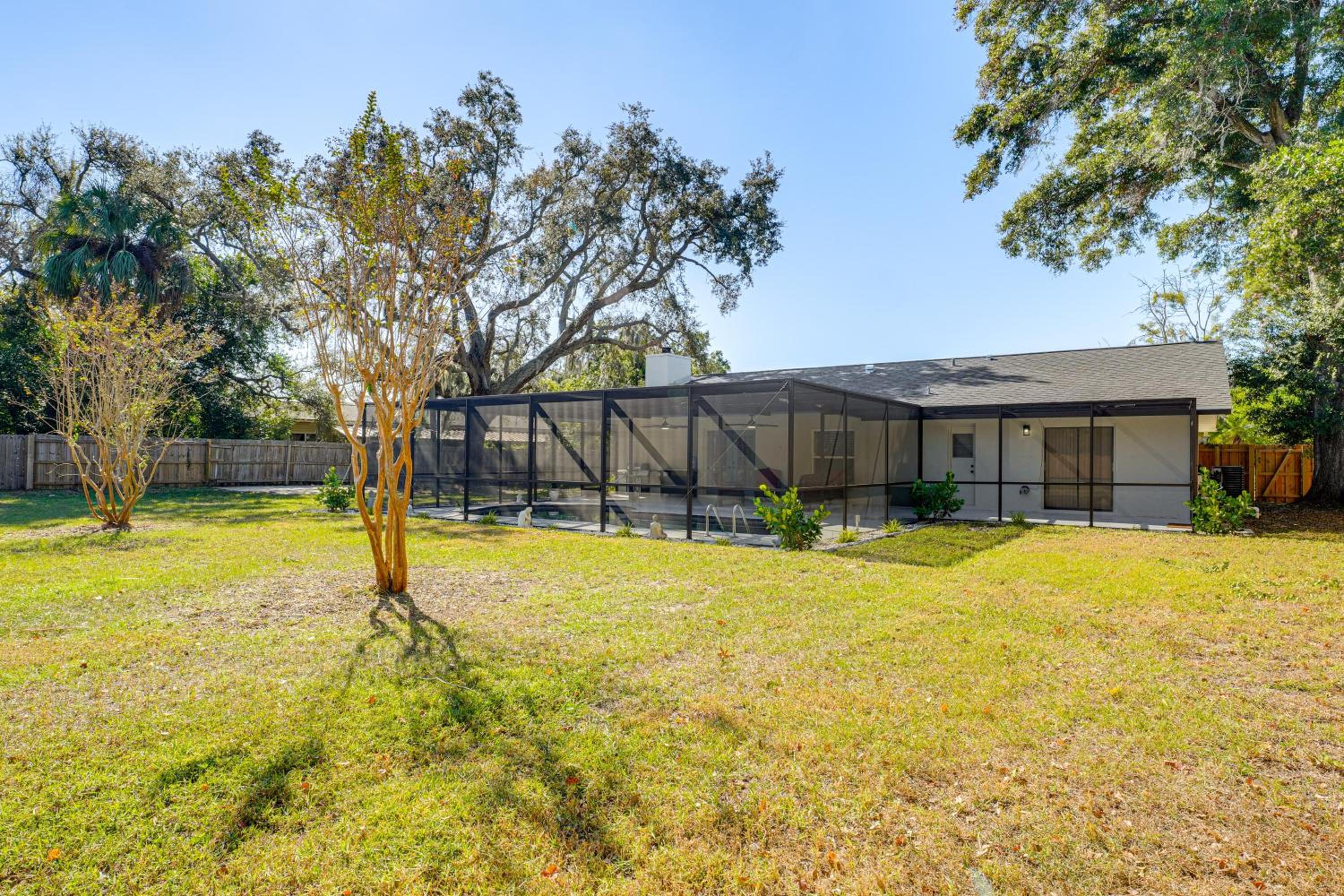 Modern Coastal Escape 1 Mi to Anclote River Park