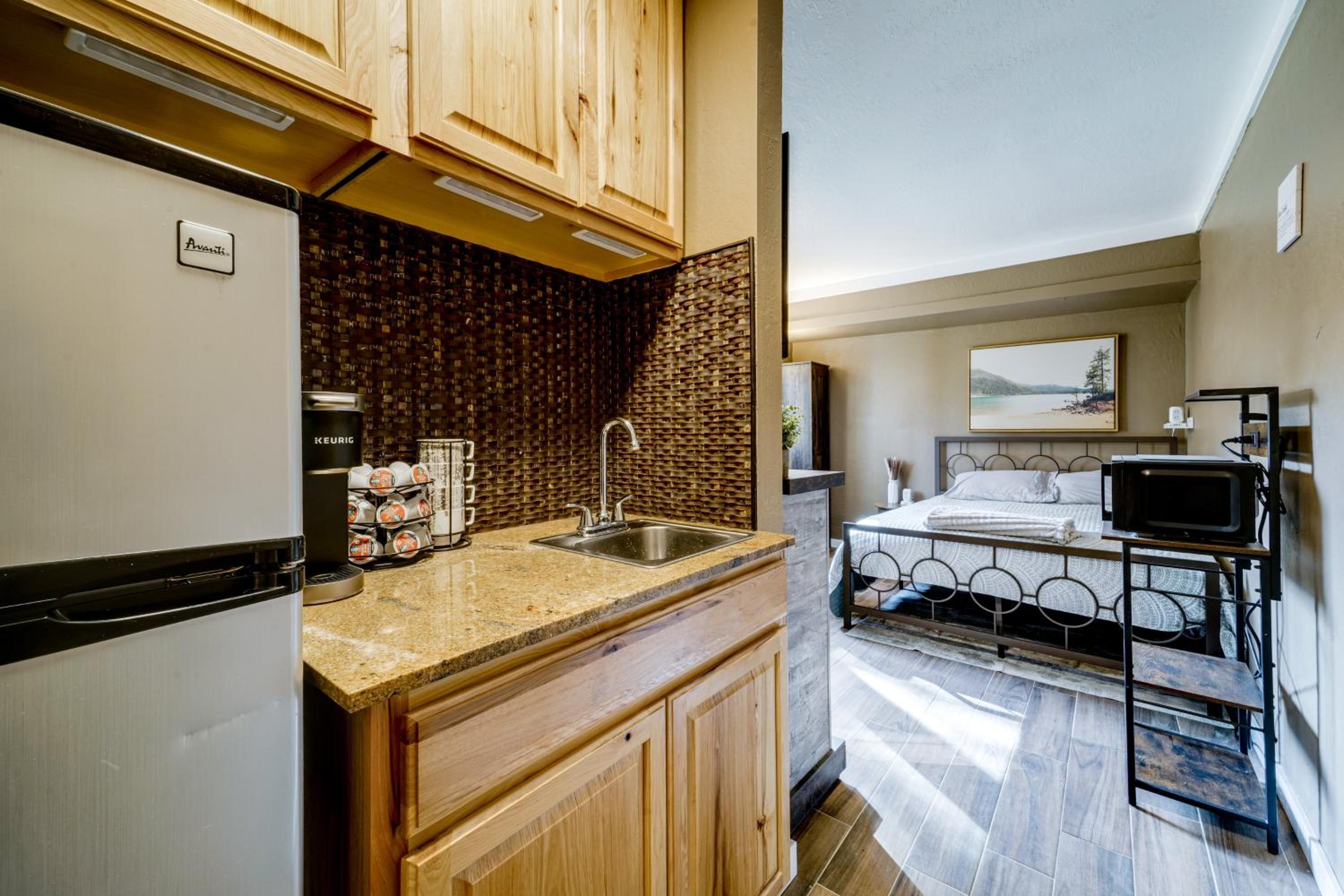 3 Mi to Slopes! Family Tahoe North Shore Getaway