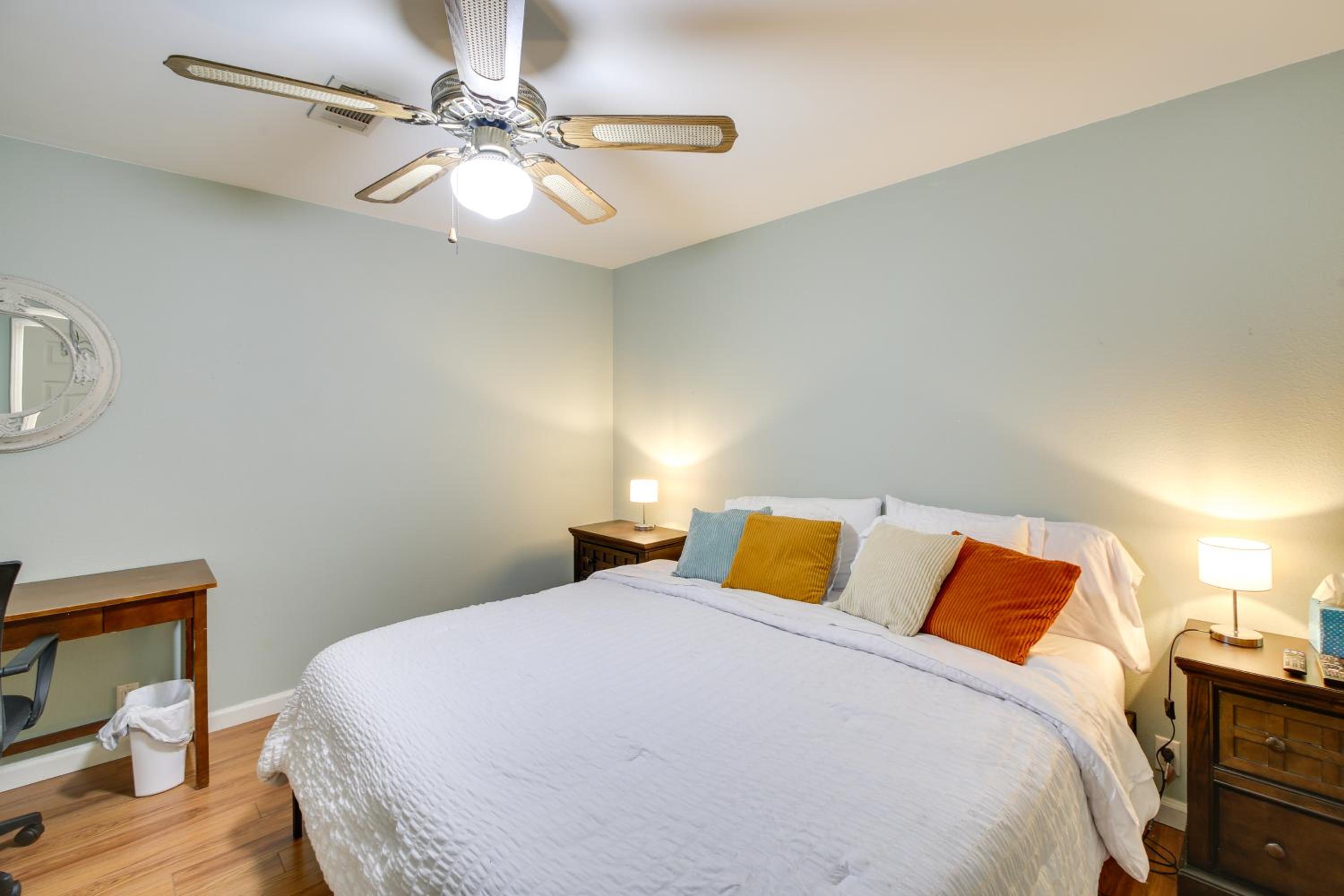 Dog Friendly! Hot Springs Condo with Private Balcony