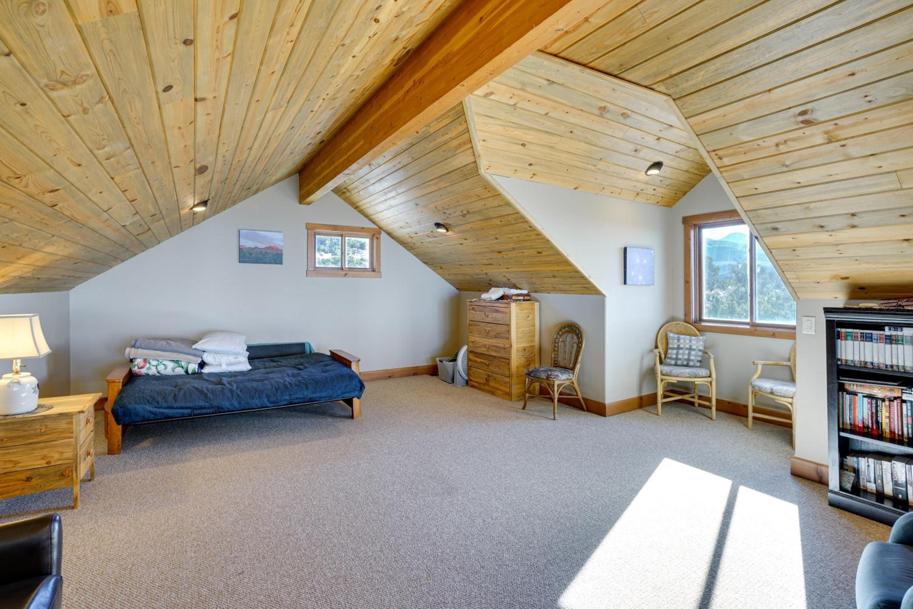 Close to Trails! Ultimate Seclusion at Moab Cabin