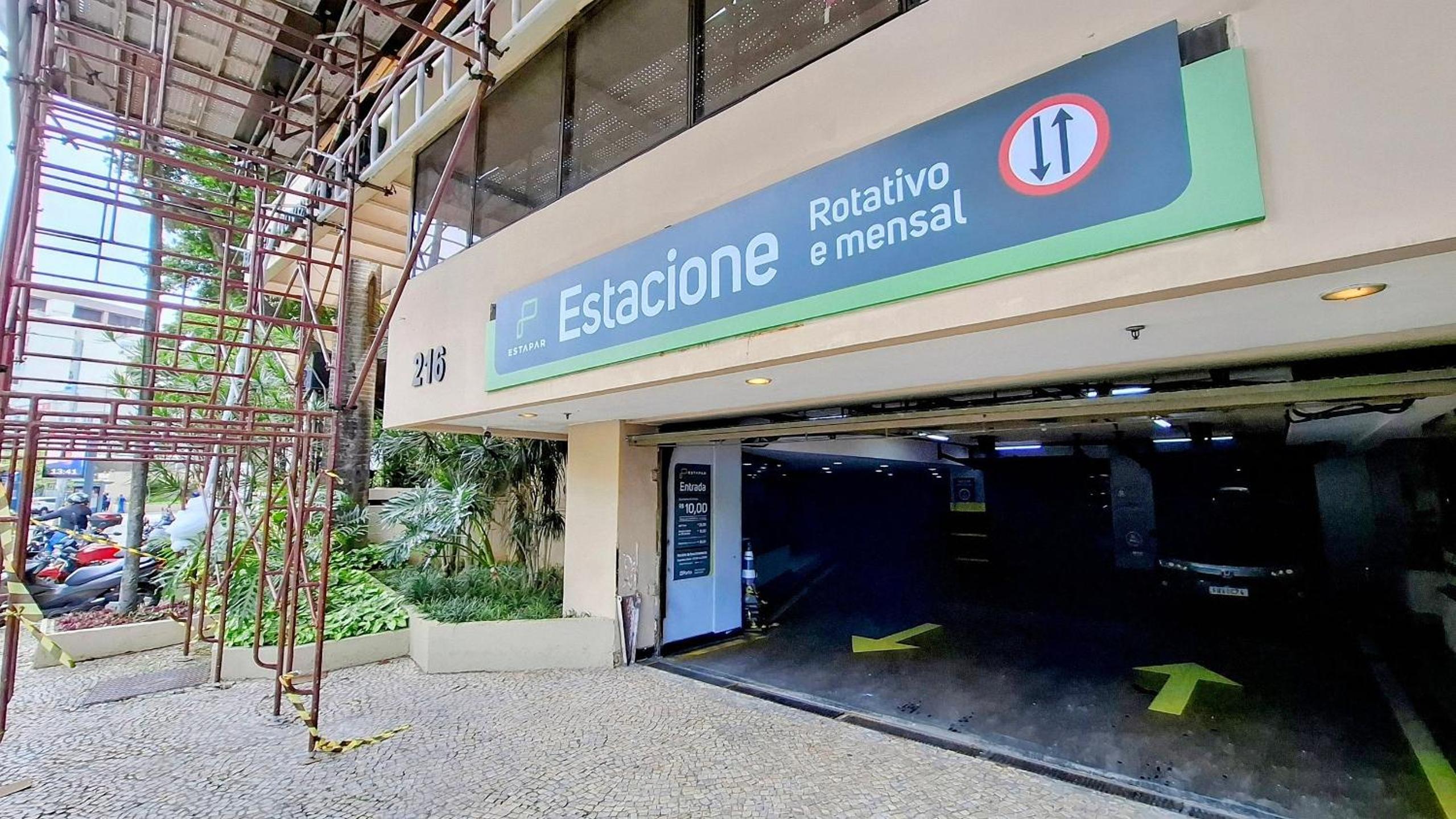 Botafogo: Sugarloaf and Comfort | 4 Guests
