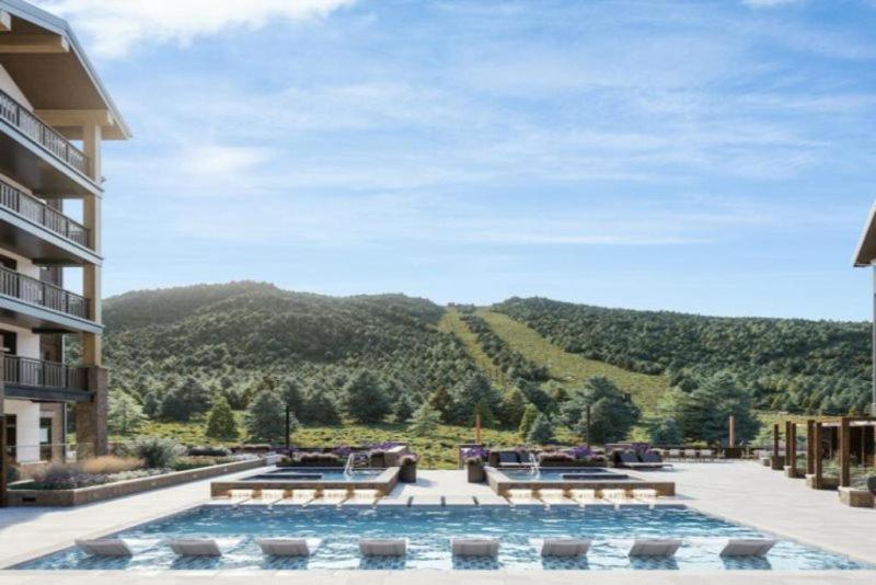 Kindred Resort Luxury Ski In, Ski Out 3 Bedroom Residence At The River Run Gondola