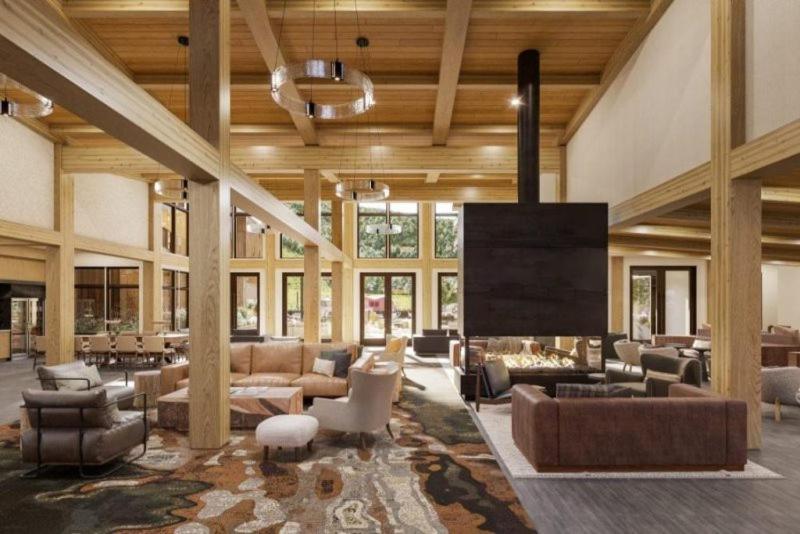 Kindred Resort Luxury Ski In, Ski Out 3 Bedroom Residence At The River Run Gondola