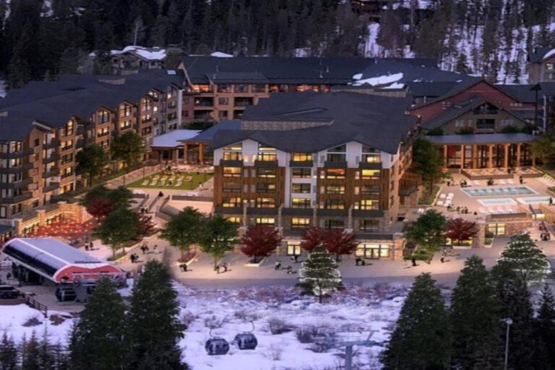 Kindred Resort Luxury Ski In, Ski Out 3 Bedroom Residence At The River Run Gondola