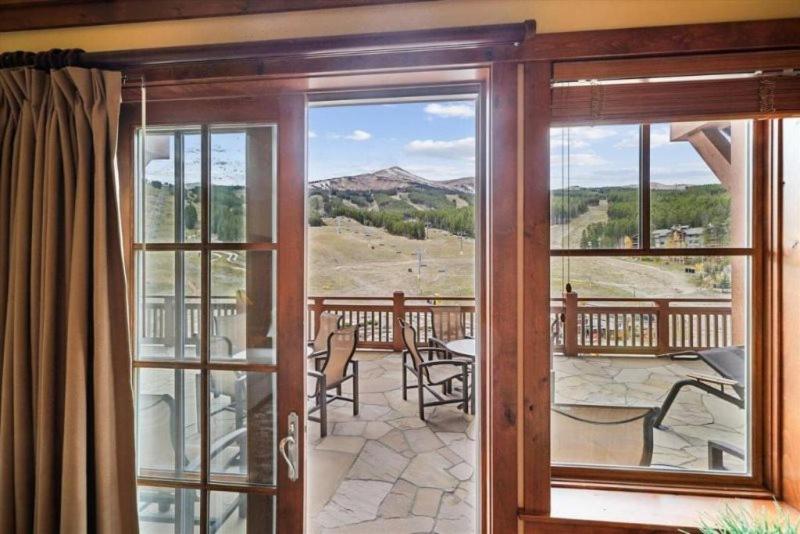 Luxury 4 Bedroom One Ski Hill Place Condo - Ski-In, Ski-Out