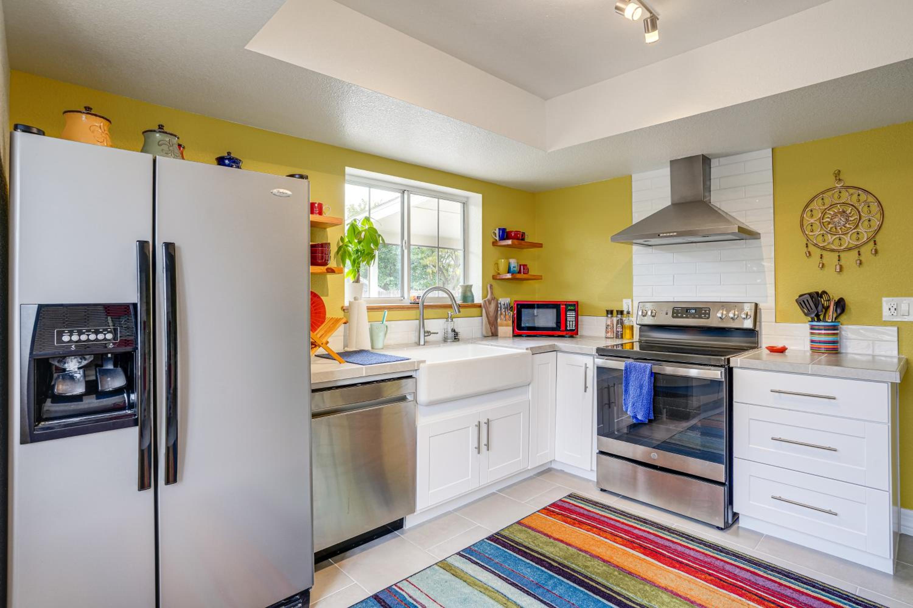 Sip, Hike, Relax! Cottonwood Home 4 Mi to Old Town