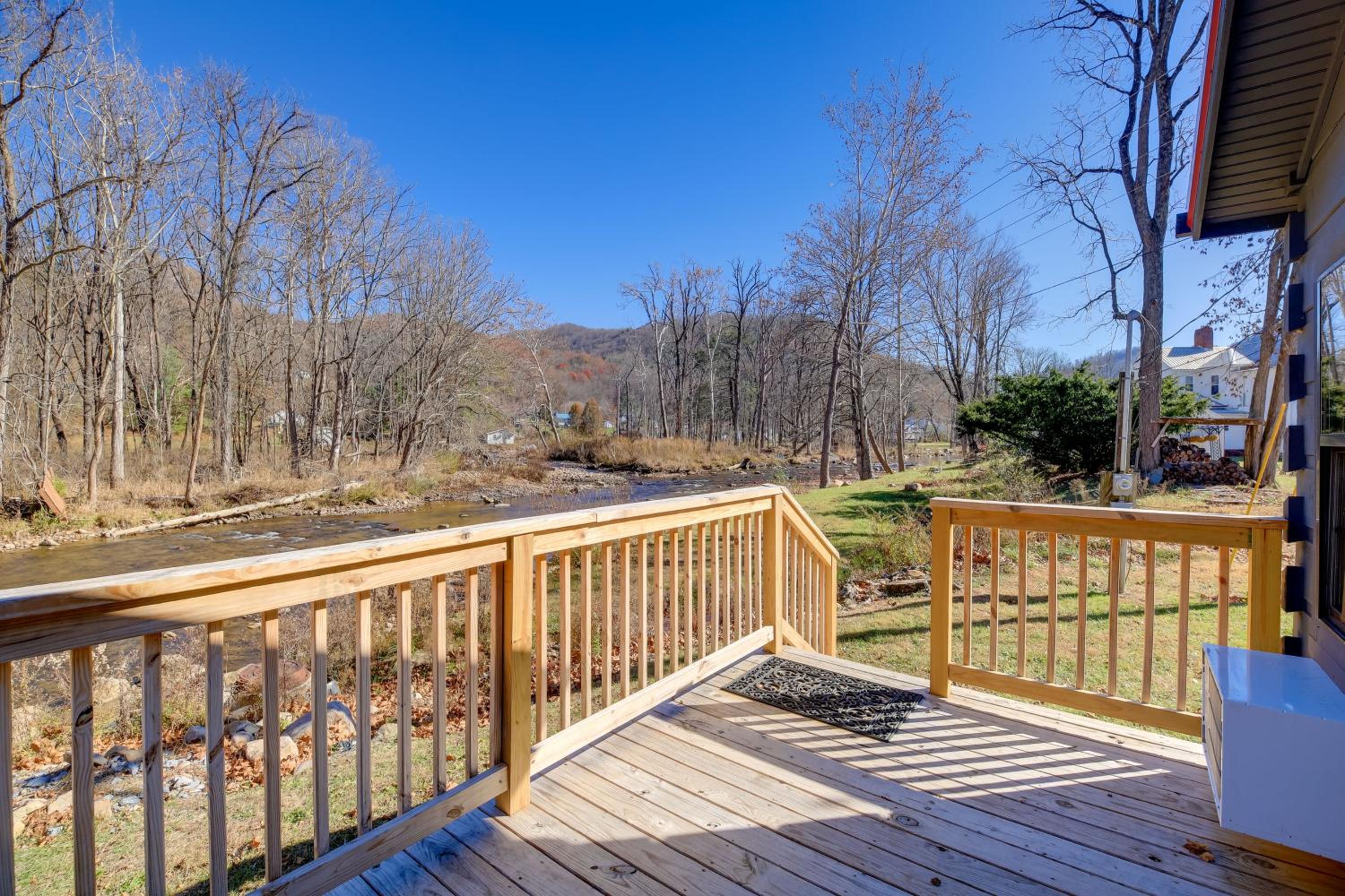 Steps to Virginia Creeper Trail Creekside Retreat