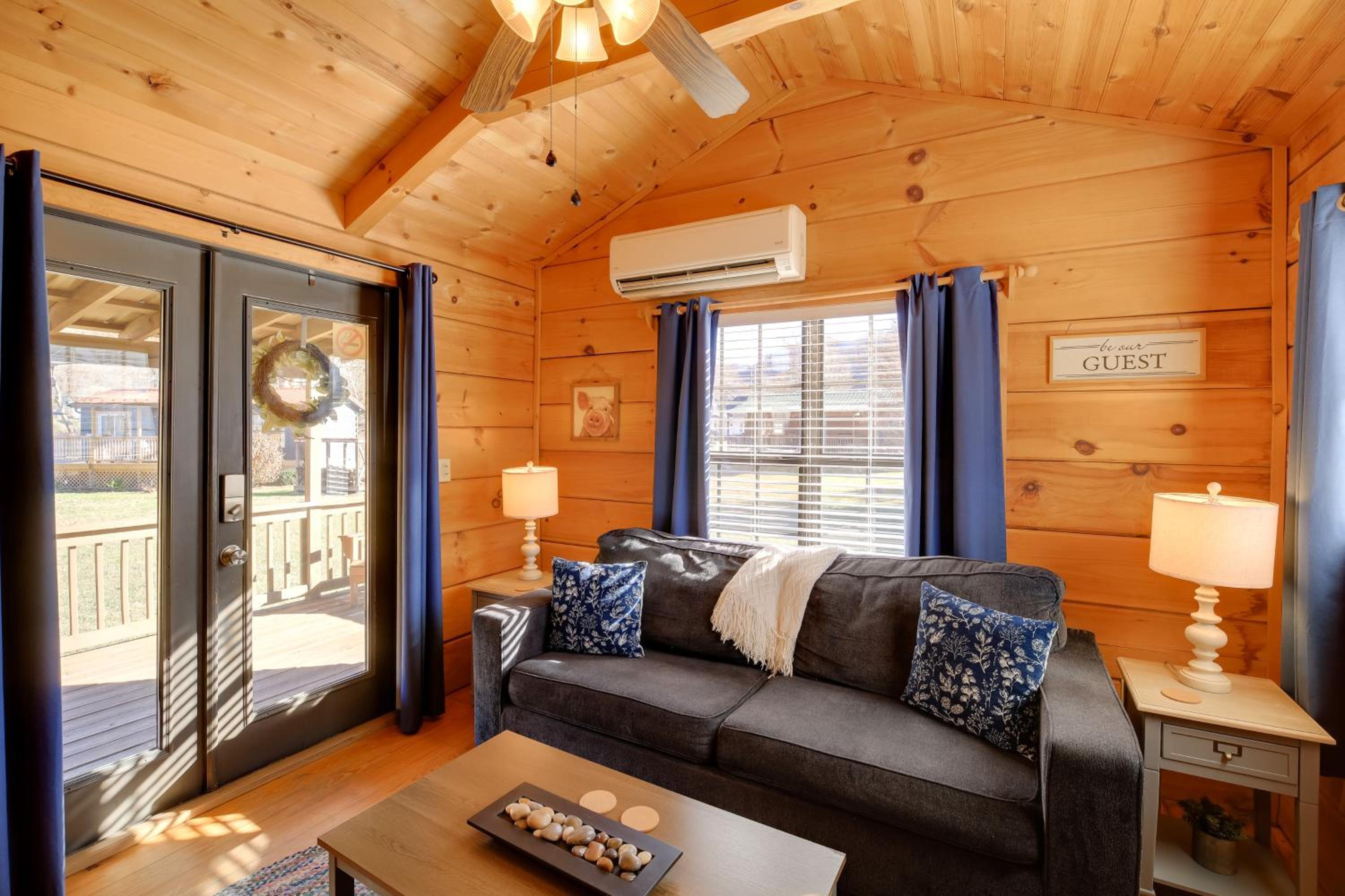 Walk to Dtwn Damascus Cabin with Creek Views!