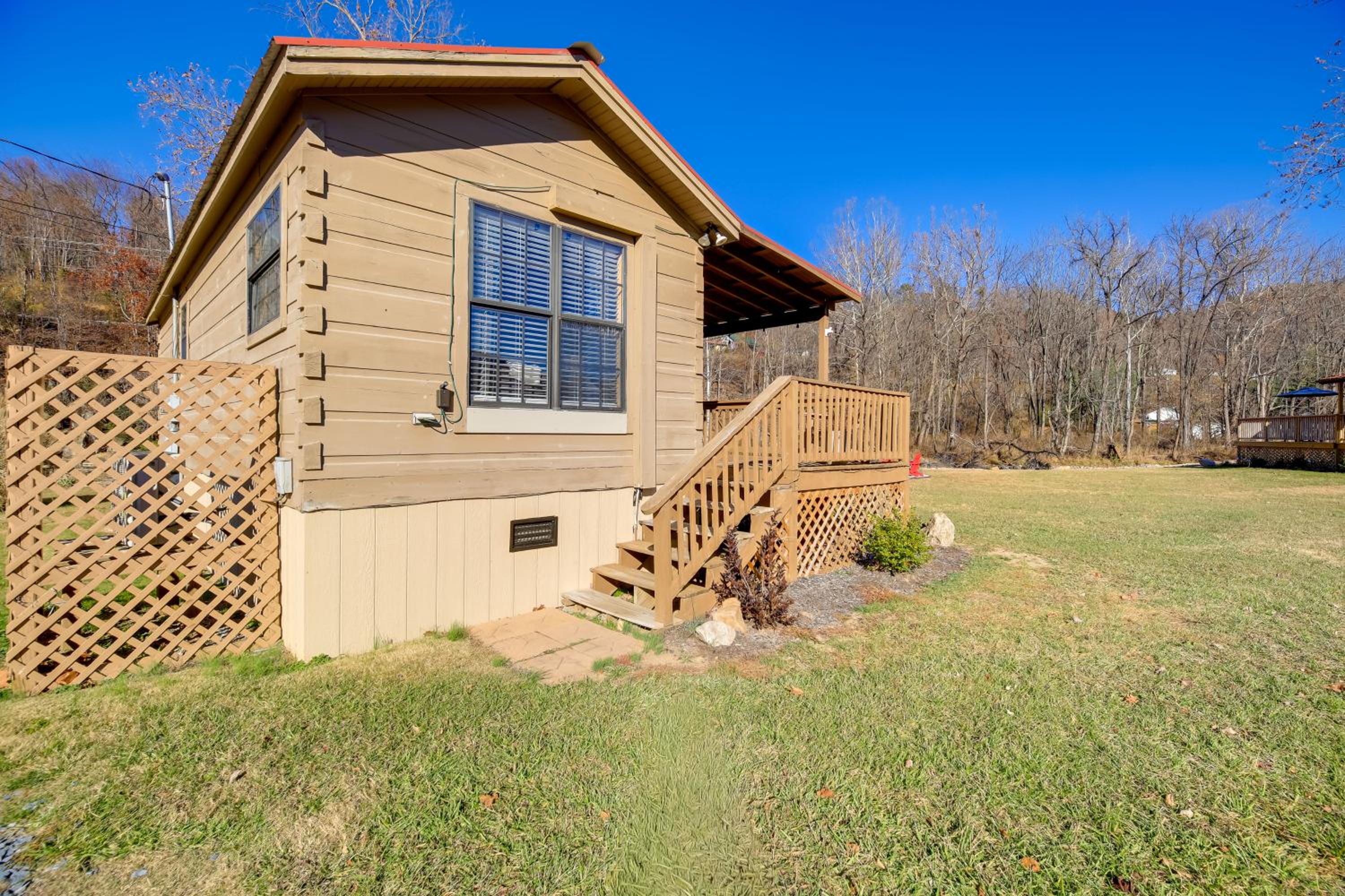 Walk to Dtwn Damascus Cabin with Creek Views!