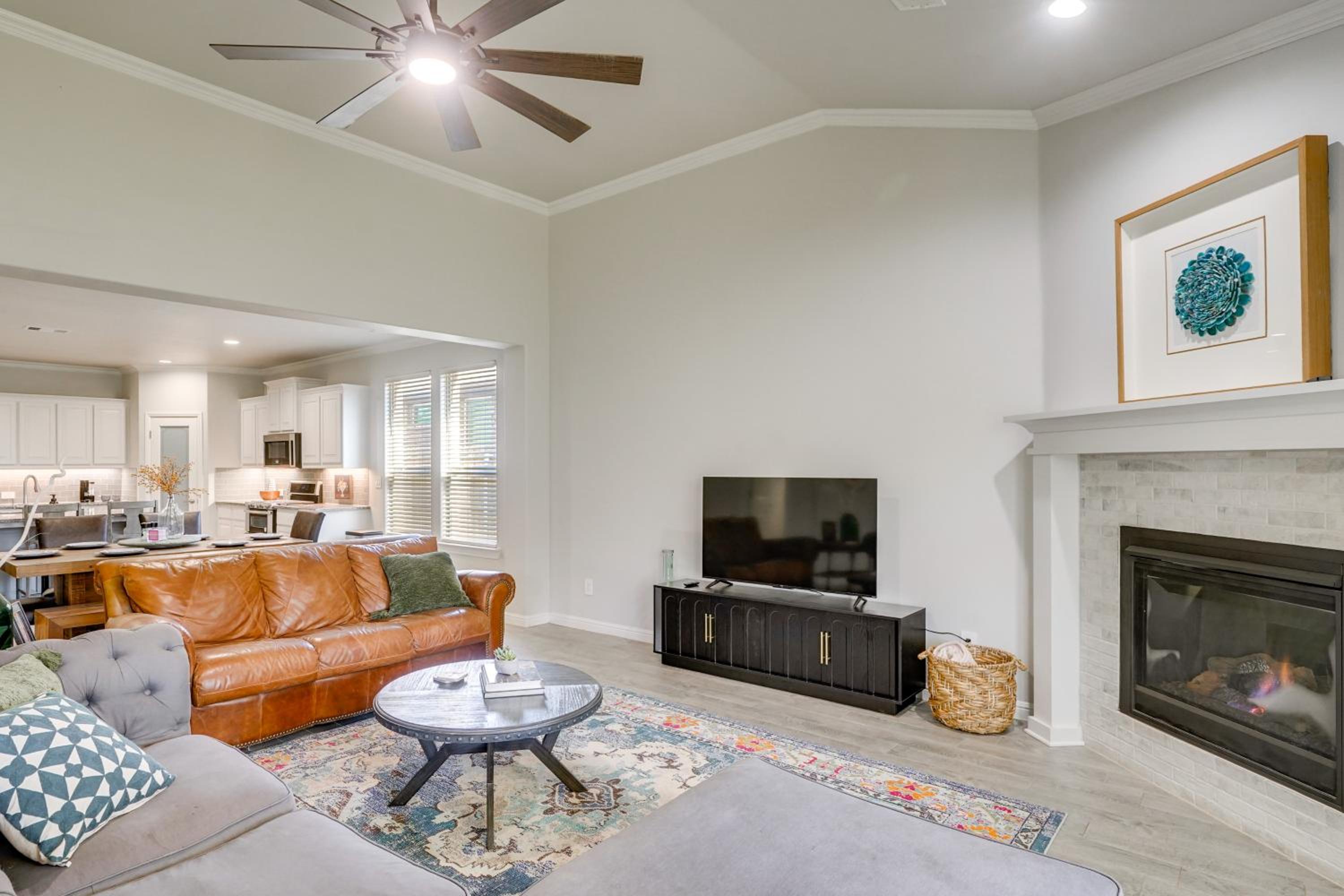 Close to Energy Giants! 3,300-Sq-Ft Midland Home