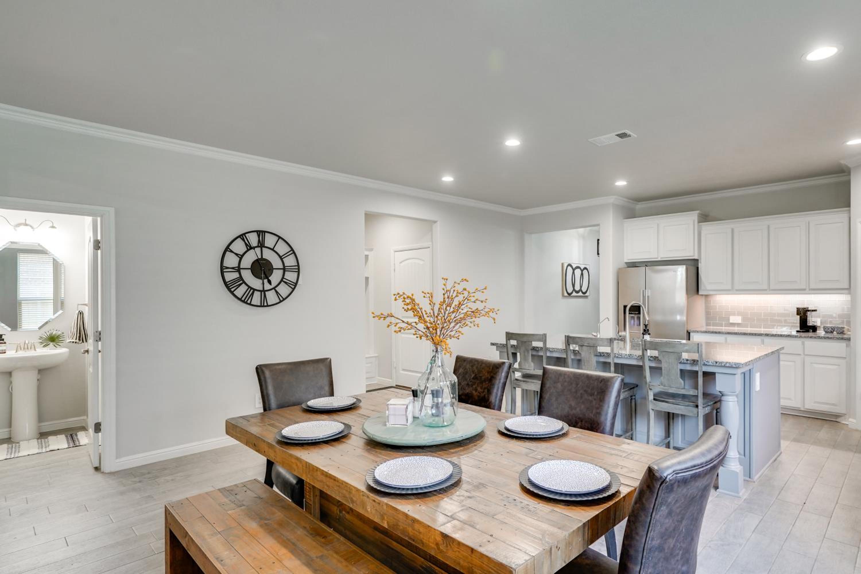 Close to Energy Giants! 3,300-Sq-Ft Midland Home