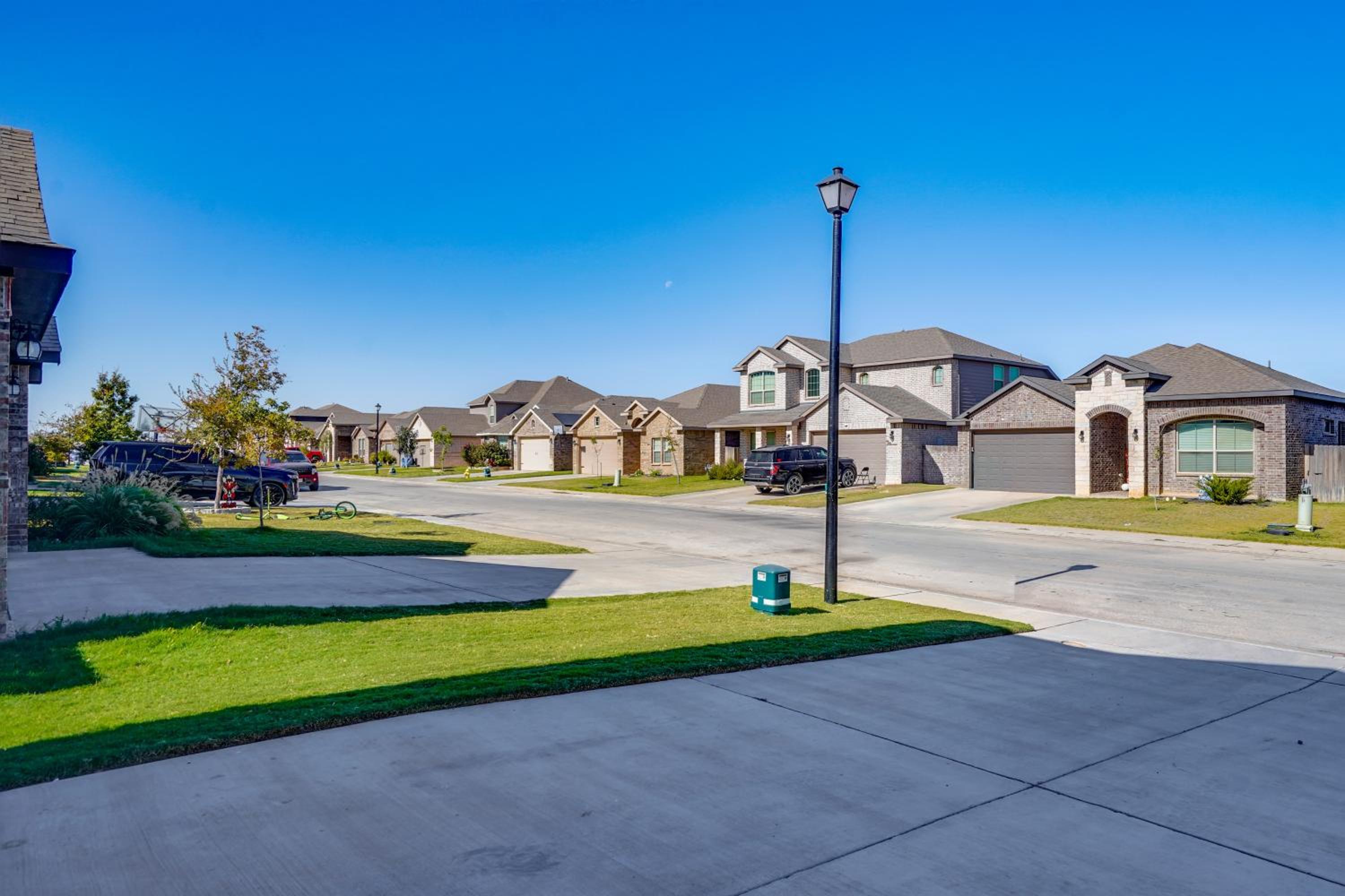 Close to Energy Giants! 3,300-Sq-Ft Midland Home