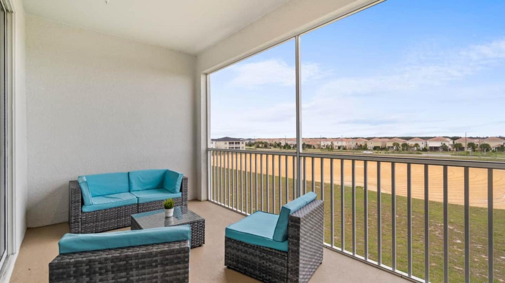 ChampionsGate Family Escape Pools & Lazy River