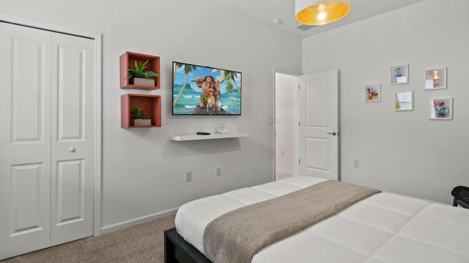 ChampionsGate Family Escape Pools & Lazy River