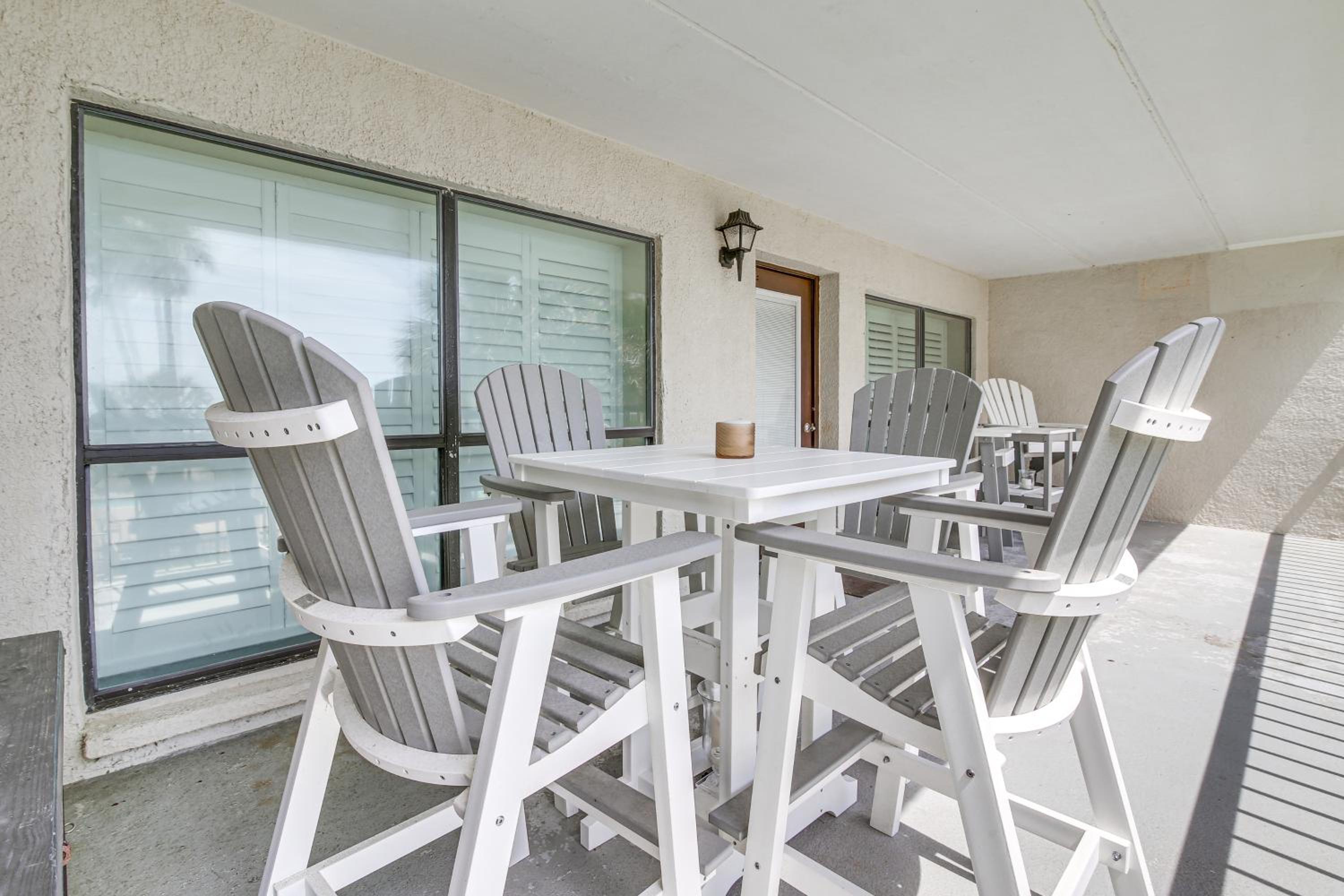Steps to Sand Resort Escape on South Padre Island