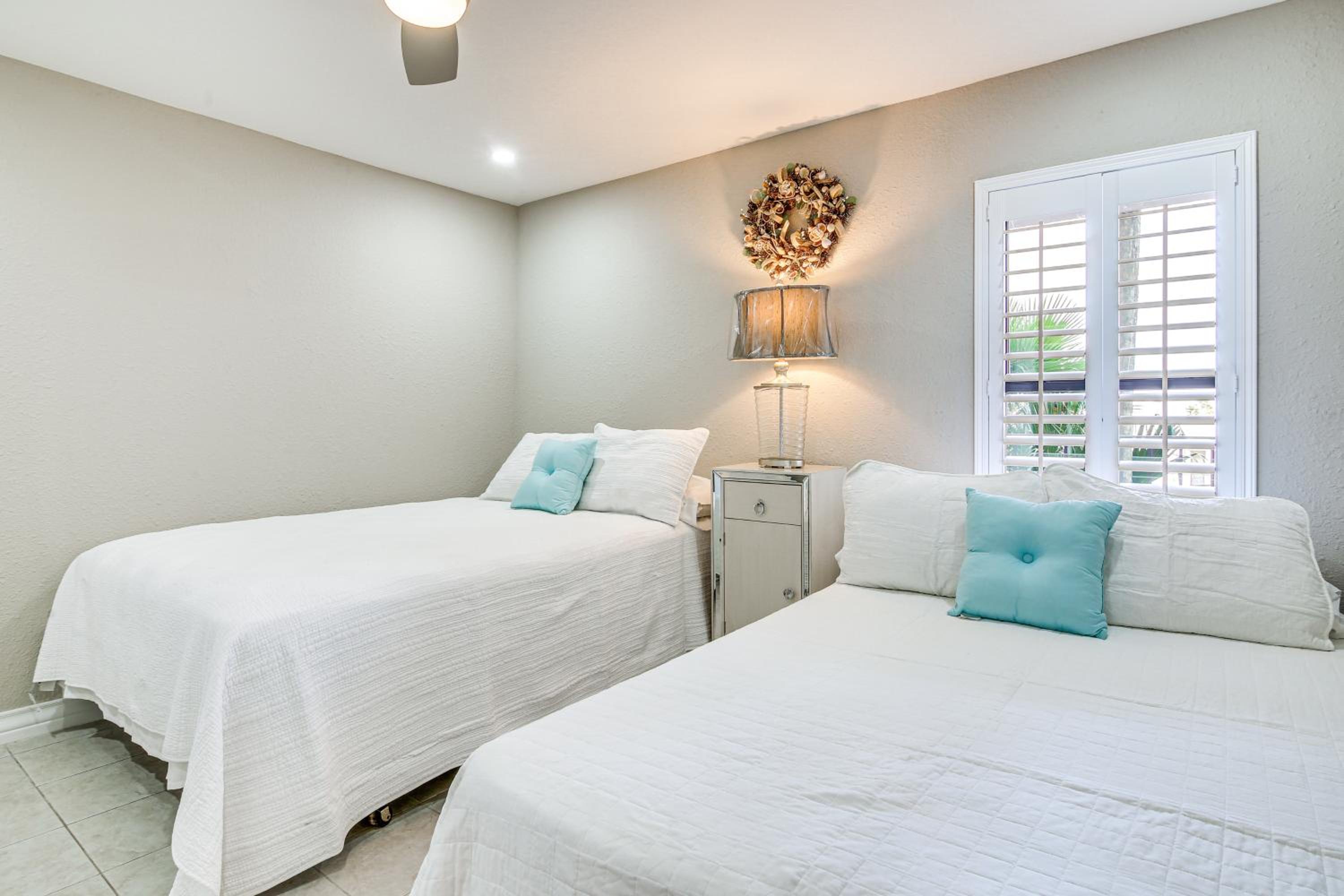 Steps to Sand Resort Escape on South Padre Island