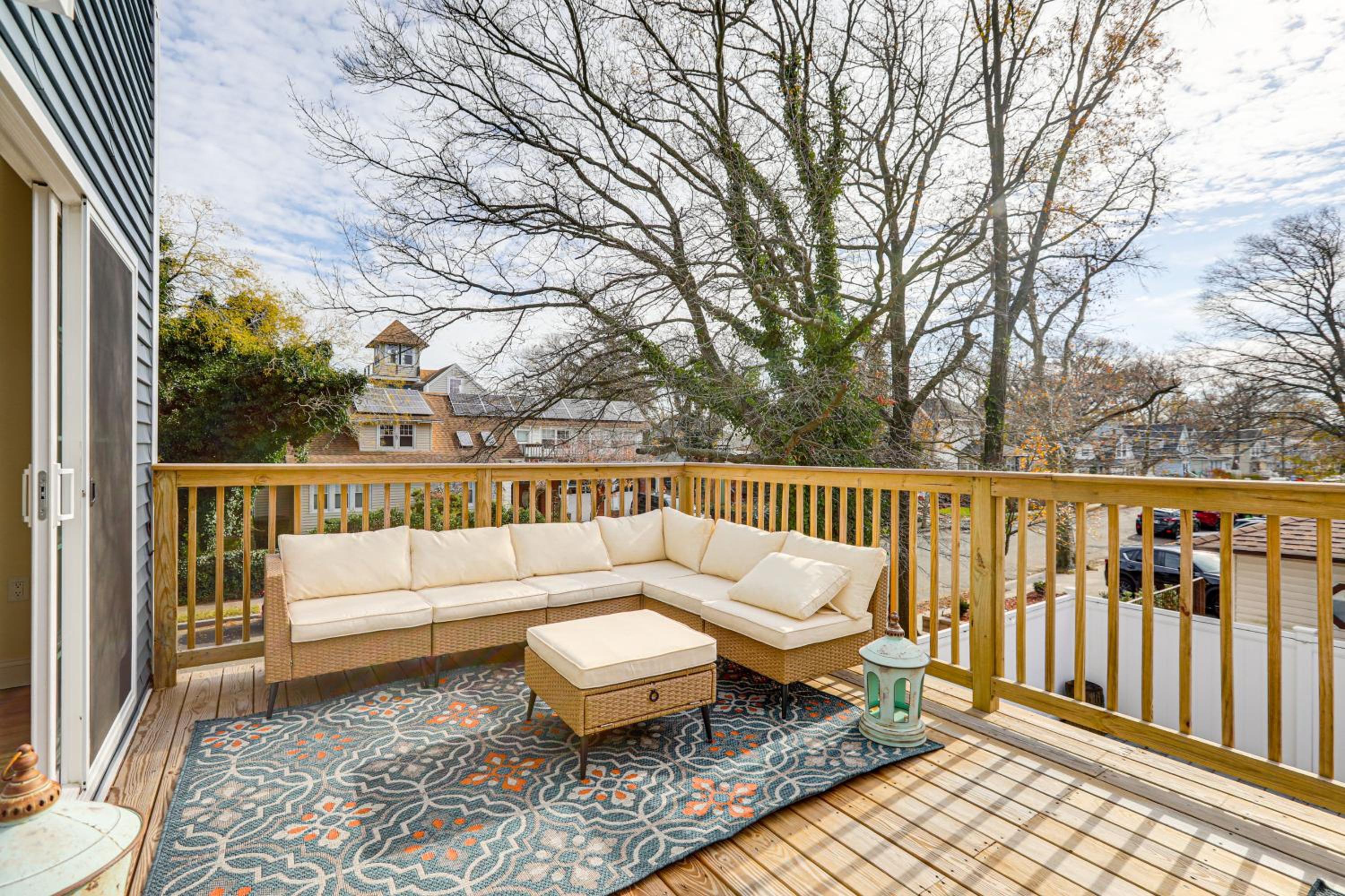 Walk to Keansburg Beach! Family Home with Pool