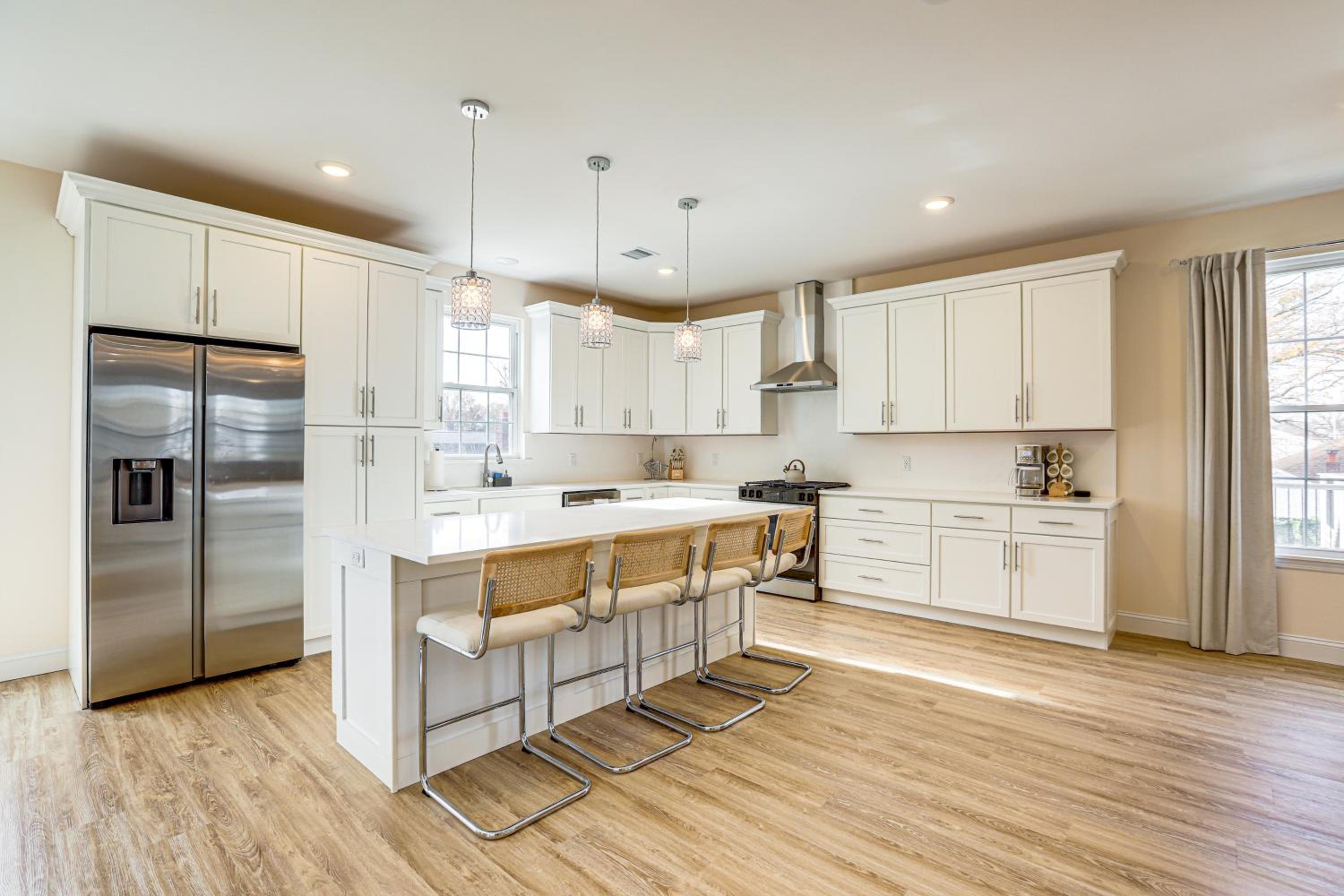 Walk to Keansburg Beach! Family Home with Pool