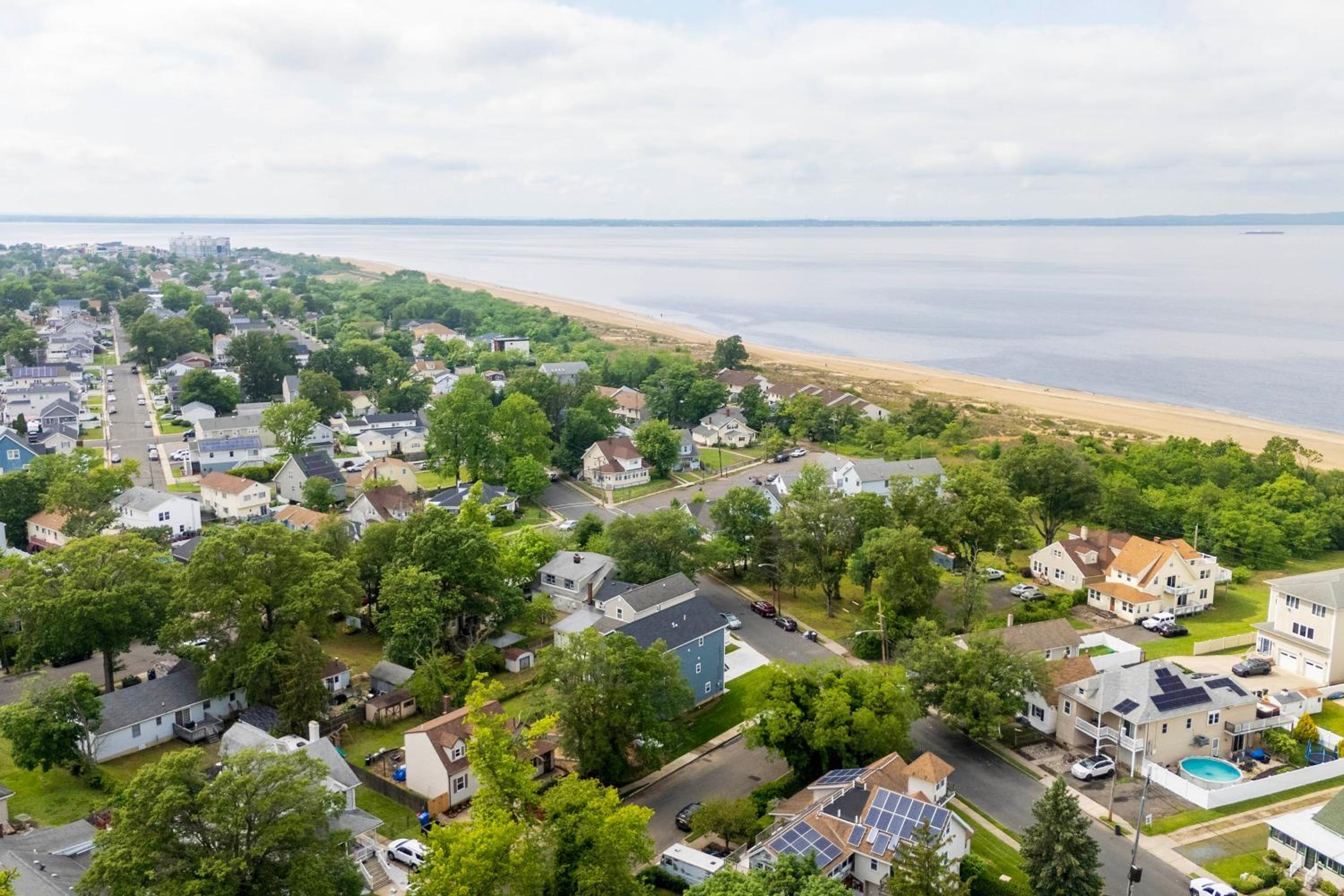 Walk to Keansburg Beach! Family Home with Pool