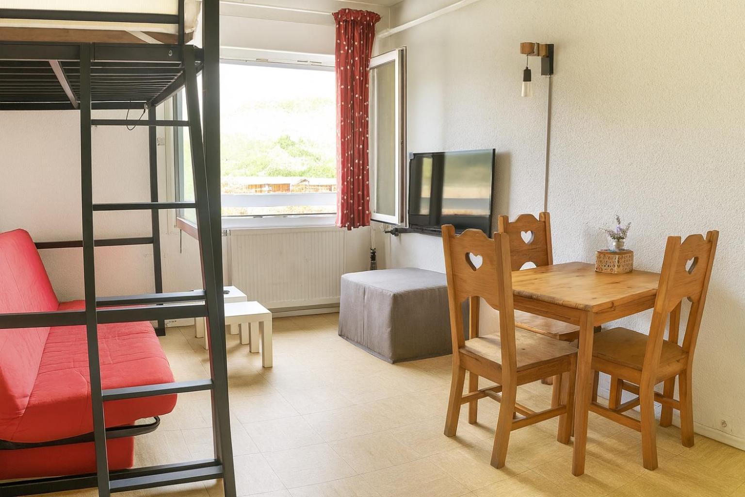 Exceptionnel Studio Le petit dortoir wifi parking gratuit vue incroyable sur le pic au pied des pistes de superdevoluy