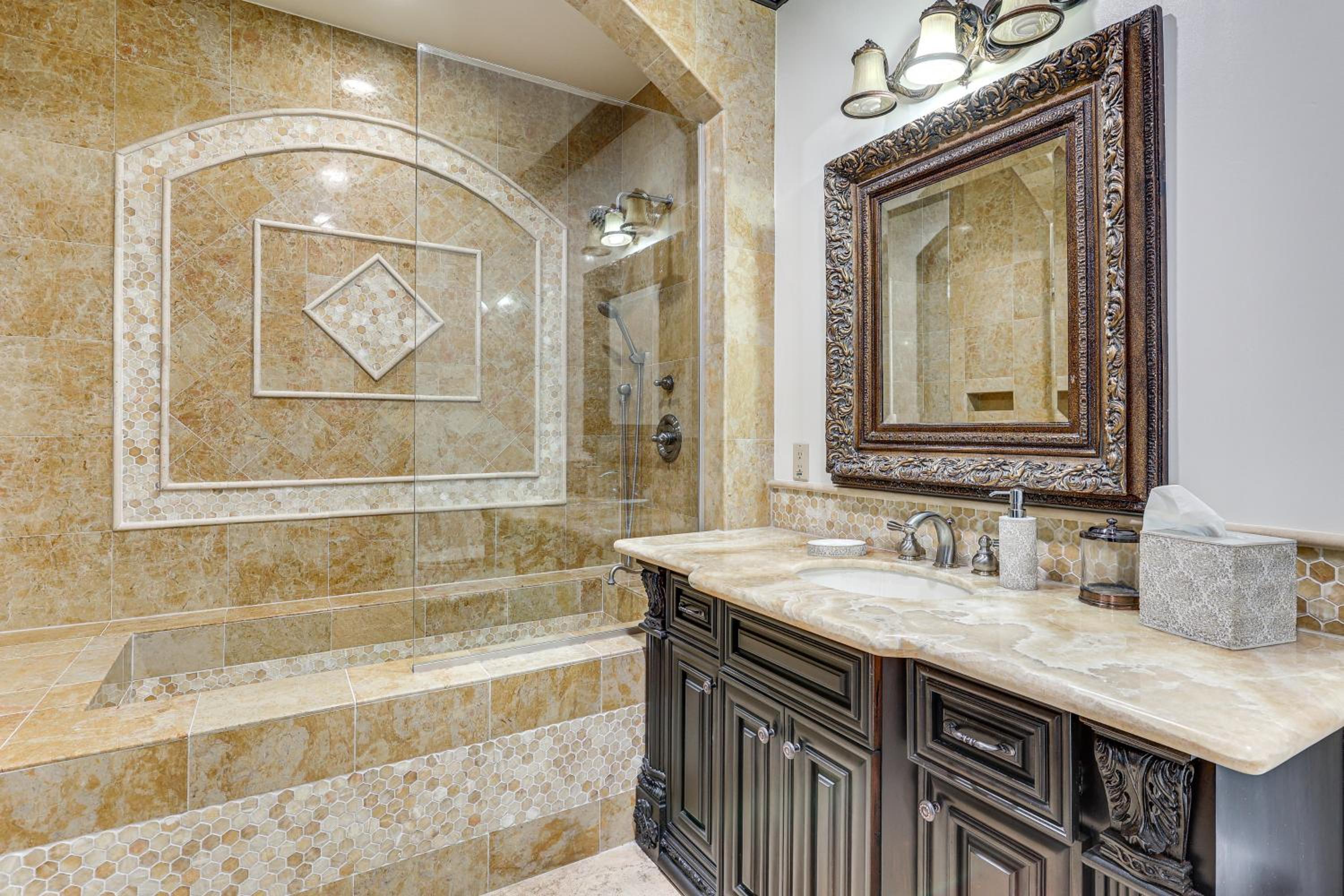 Grand 9,000-Sq-Ft Estate! Luxurious SoCal Getaway