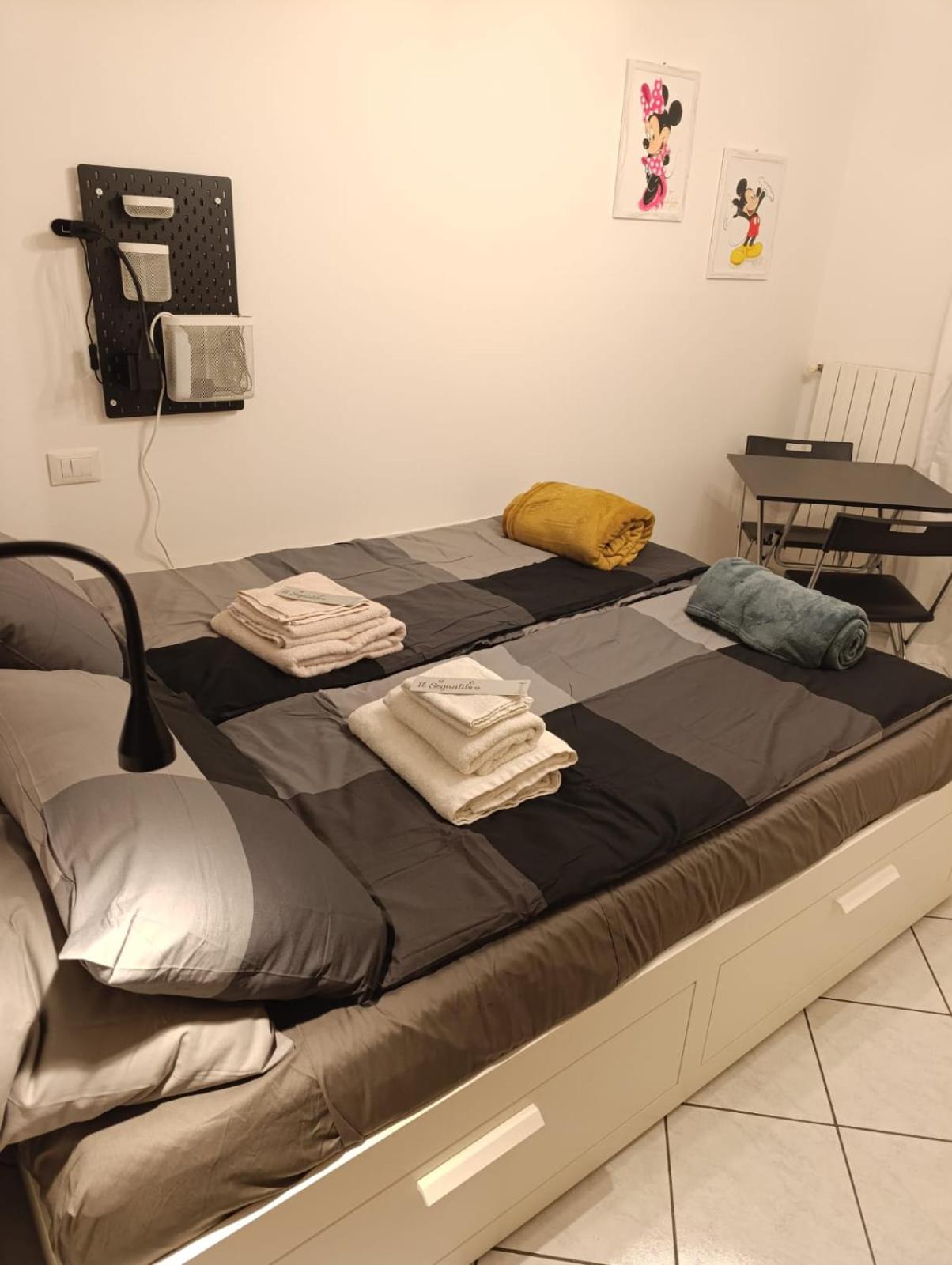 Book Nook Pisa, circa 10 minuti da Pisa, vicino all'Ospedale di Cisanello e all'Aeroporto, parcheggio privato a disposizione