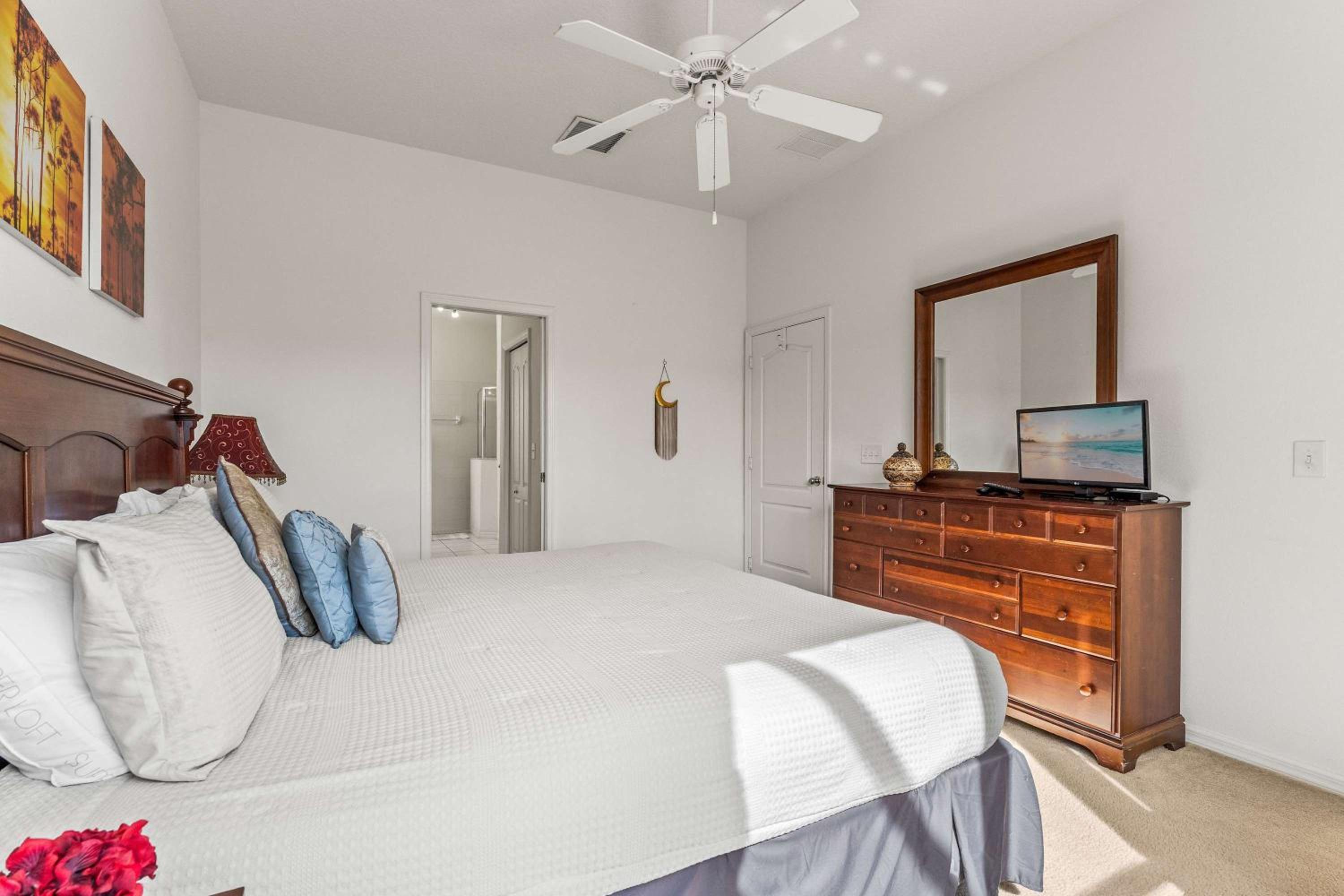 Tuscan Tranquility Villa 10ppl