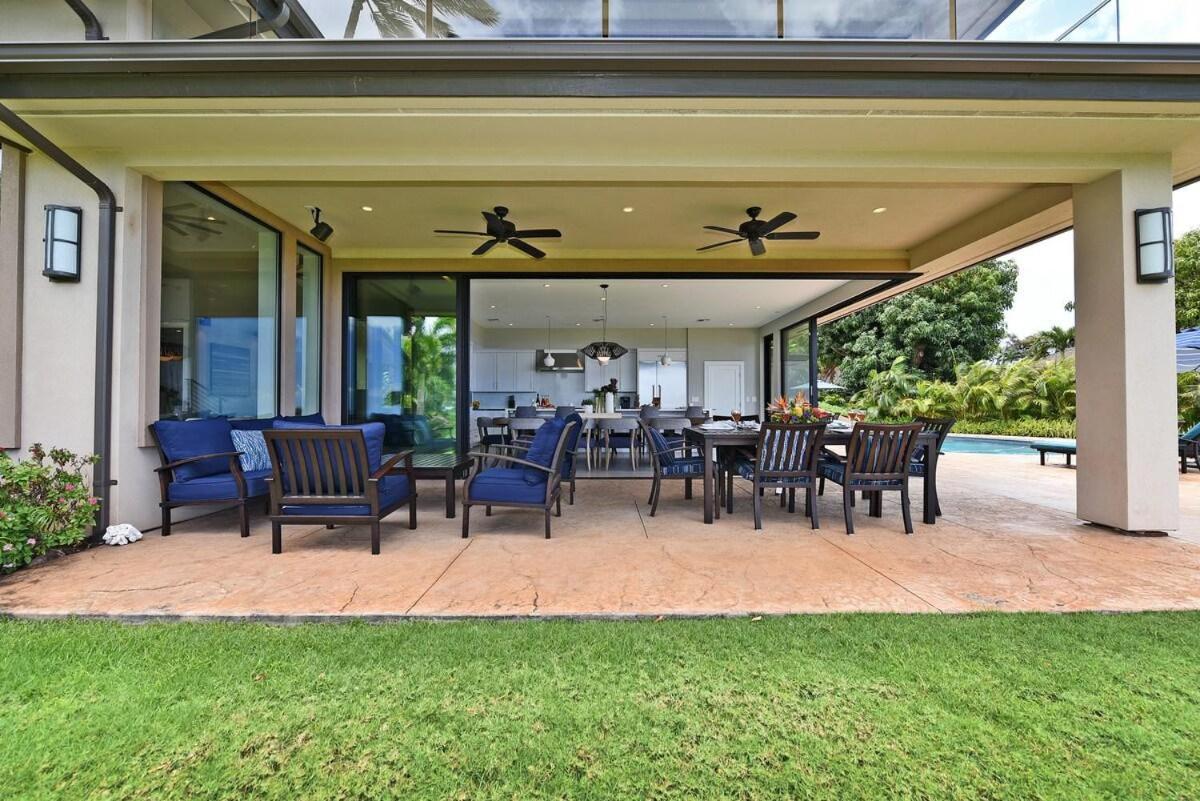 Hale Nui · HALE NUI Luxury Retreat 5BD w Private Pool Hot Tub