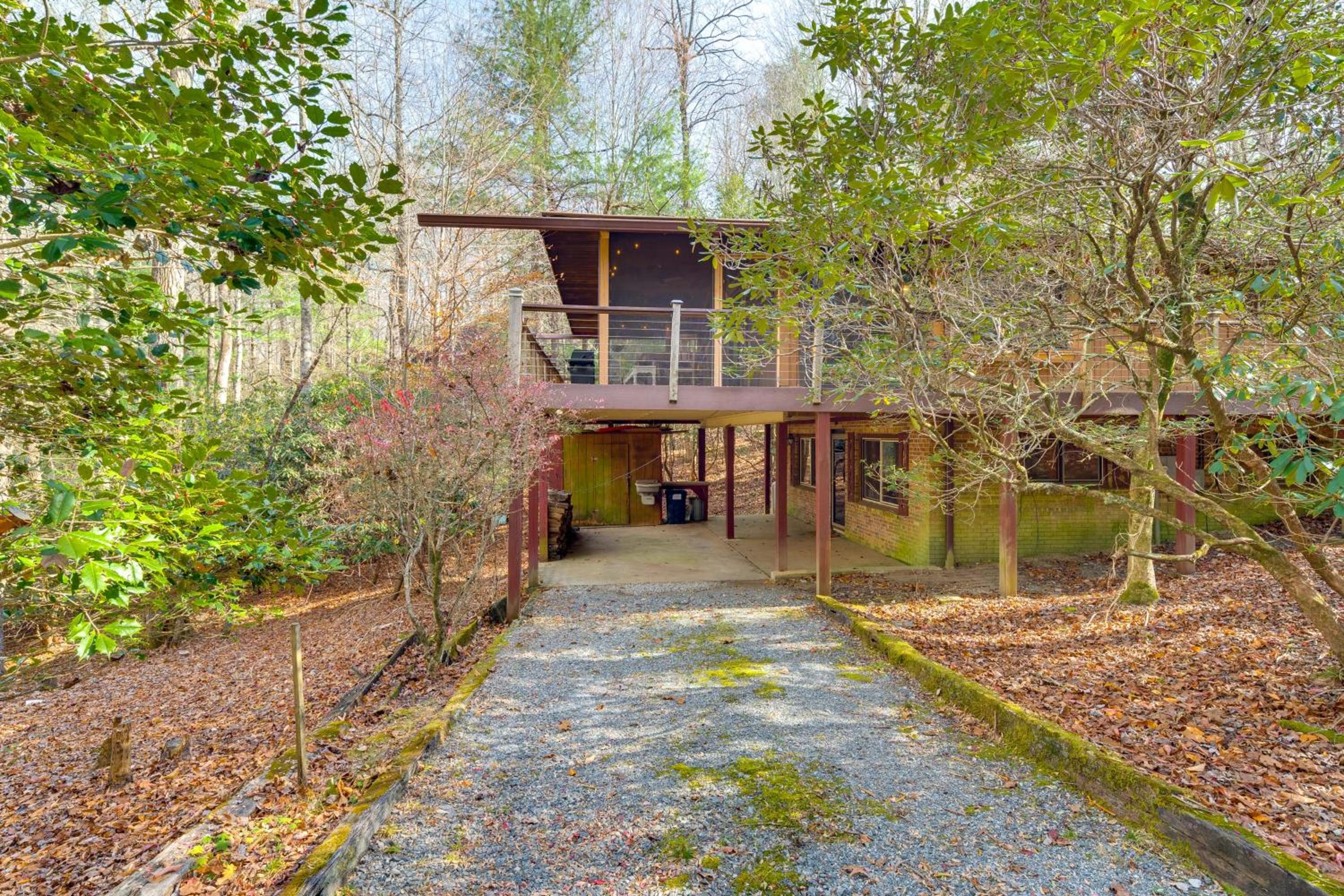 Blue Ridge Mtns Hikers Haven with On-Site Trails