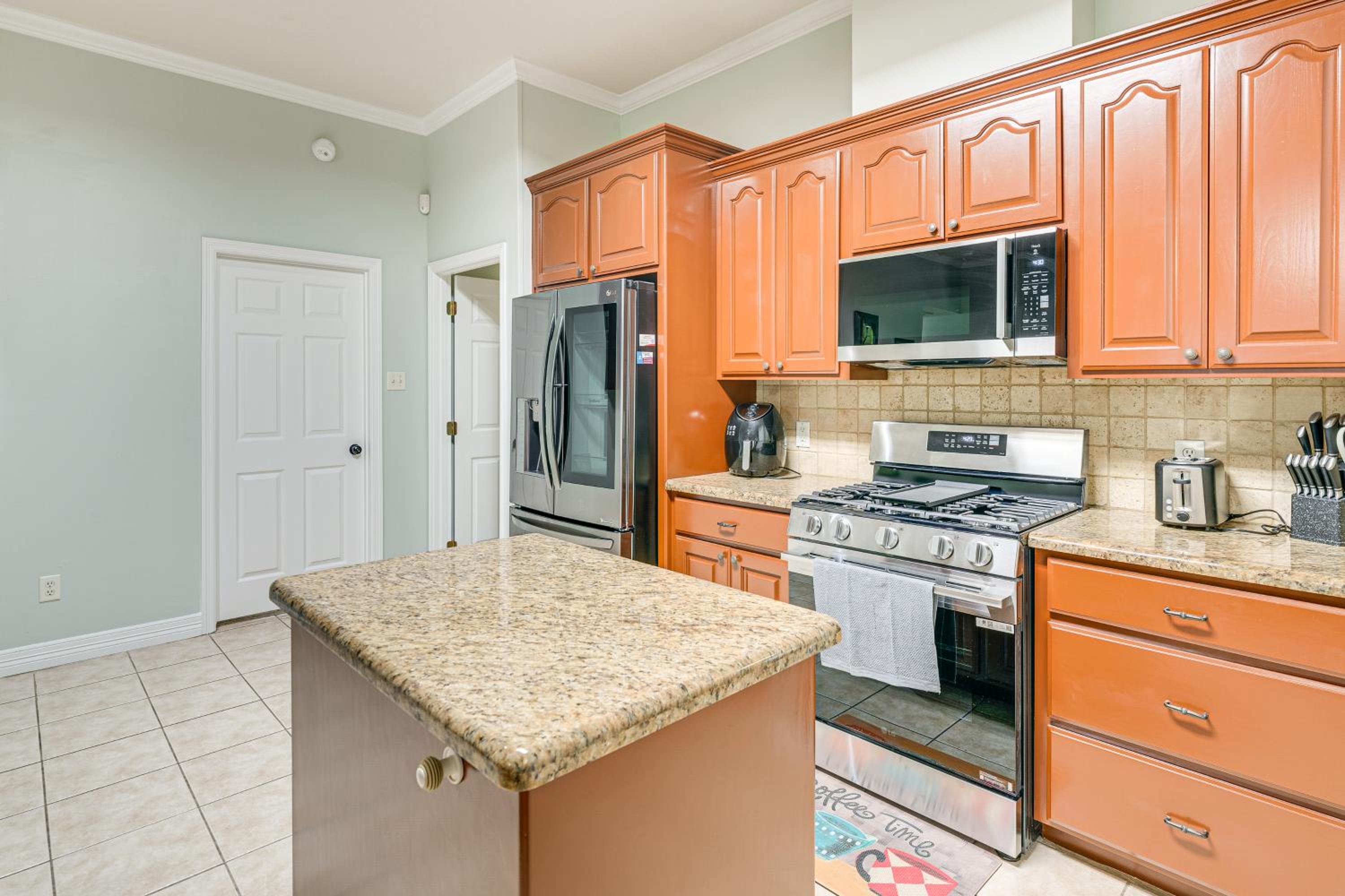Gateway to Aggieland! College Station Family Home