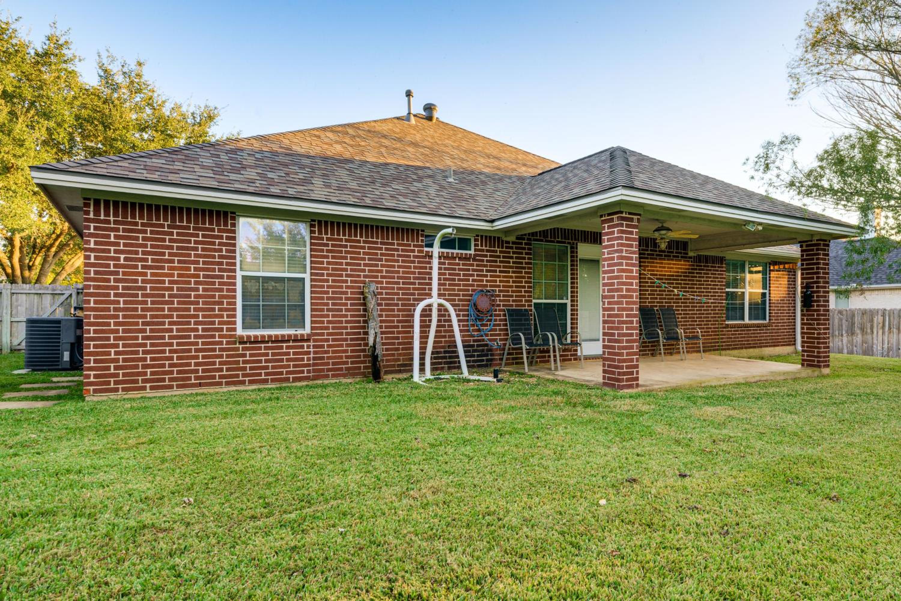 Gateway to Aggieland! College Station Family Home