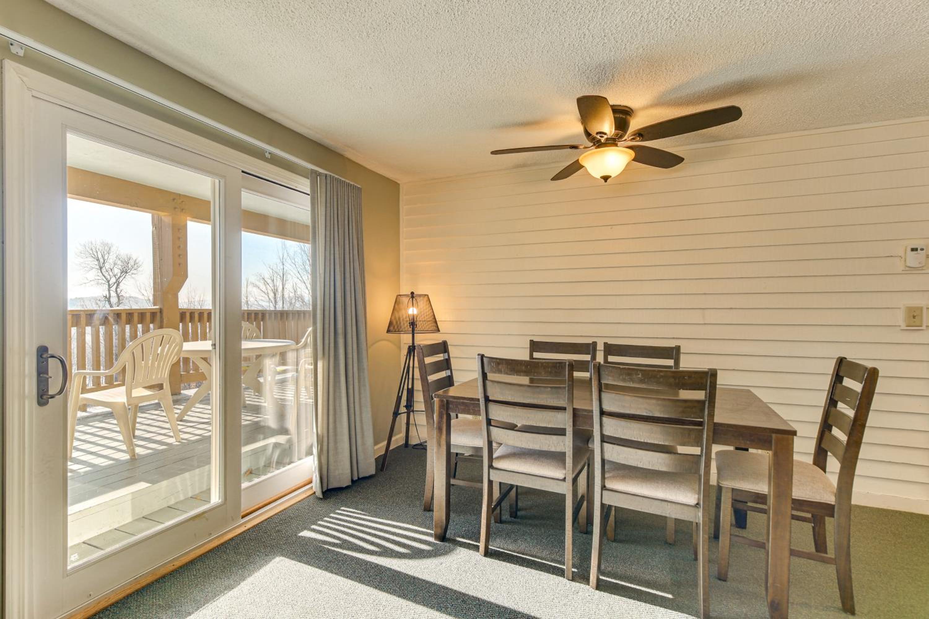 Walk to Ski Shuttle! Mountainside Resort Condo