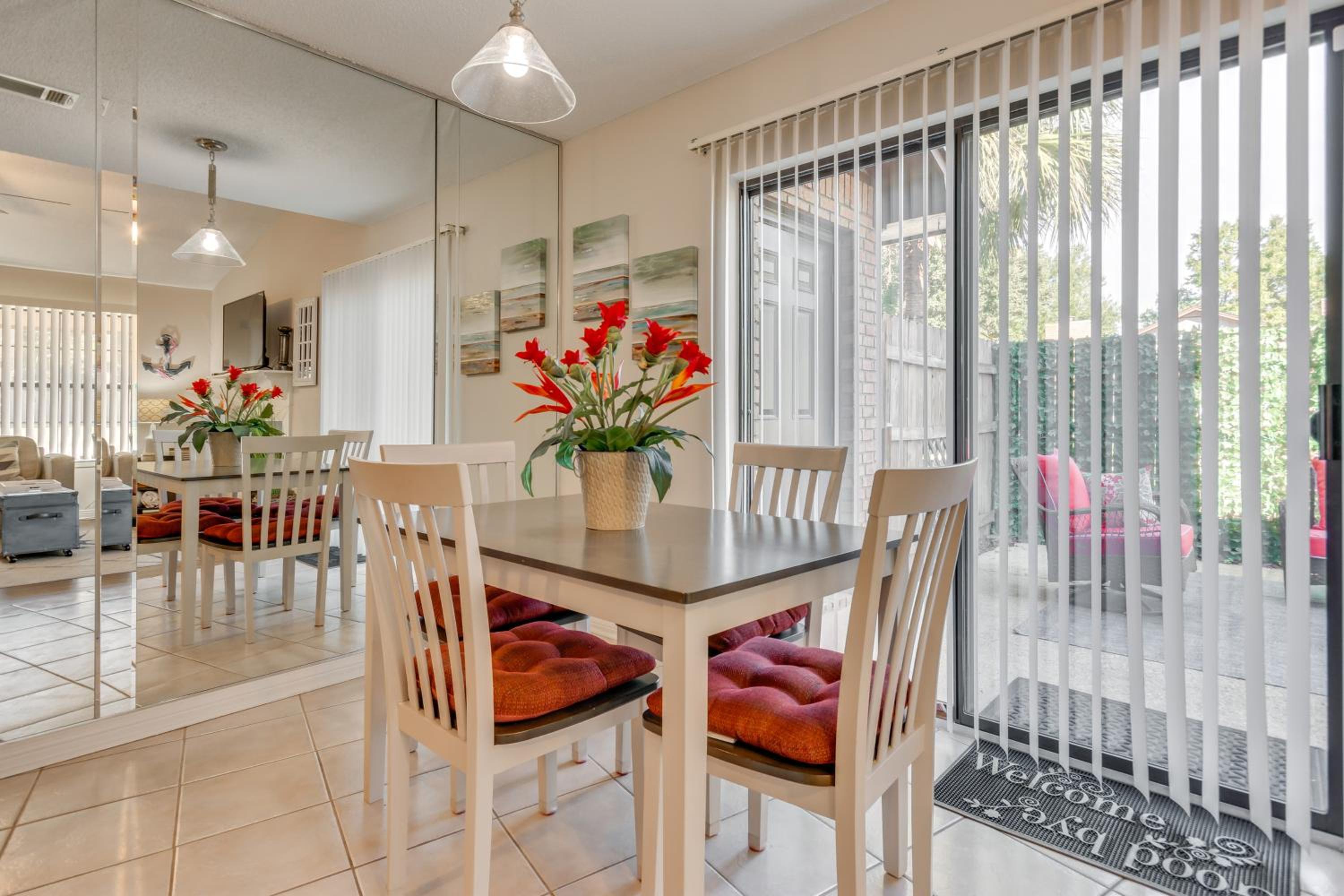 Pensacola Condo with Patio by Hospitals and Dining
