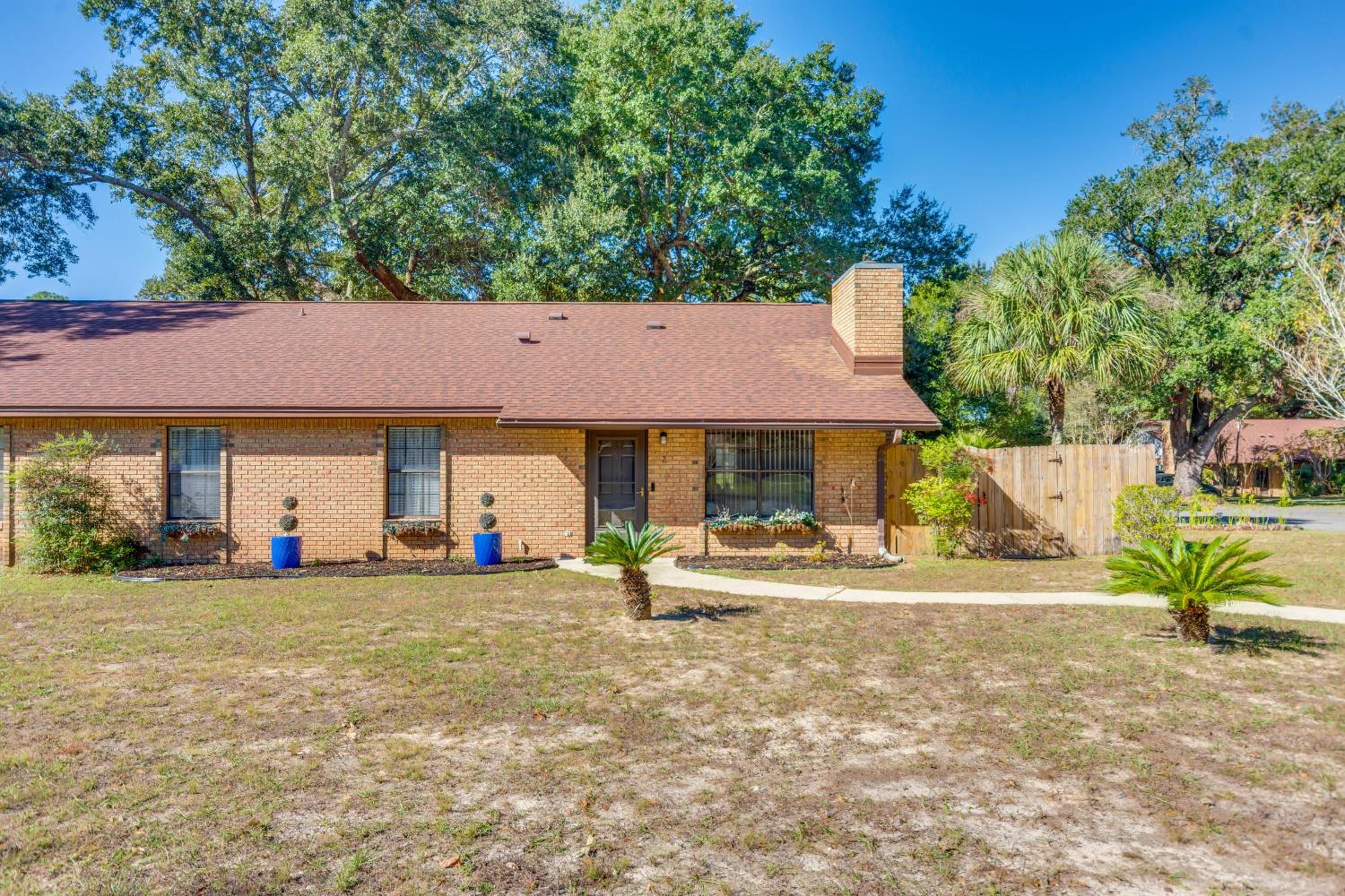 Pensacola Condo with Patio by Hospitals and Dining