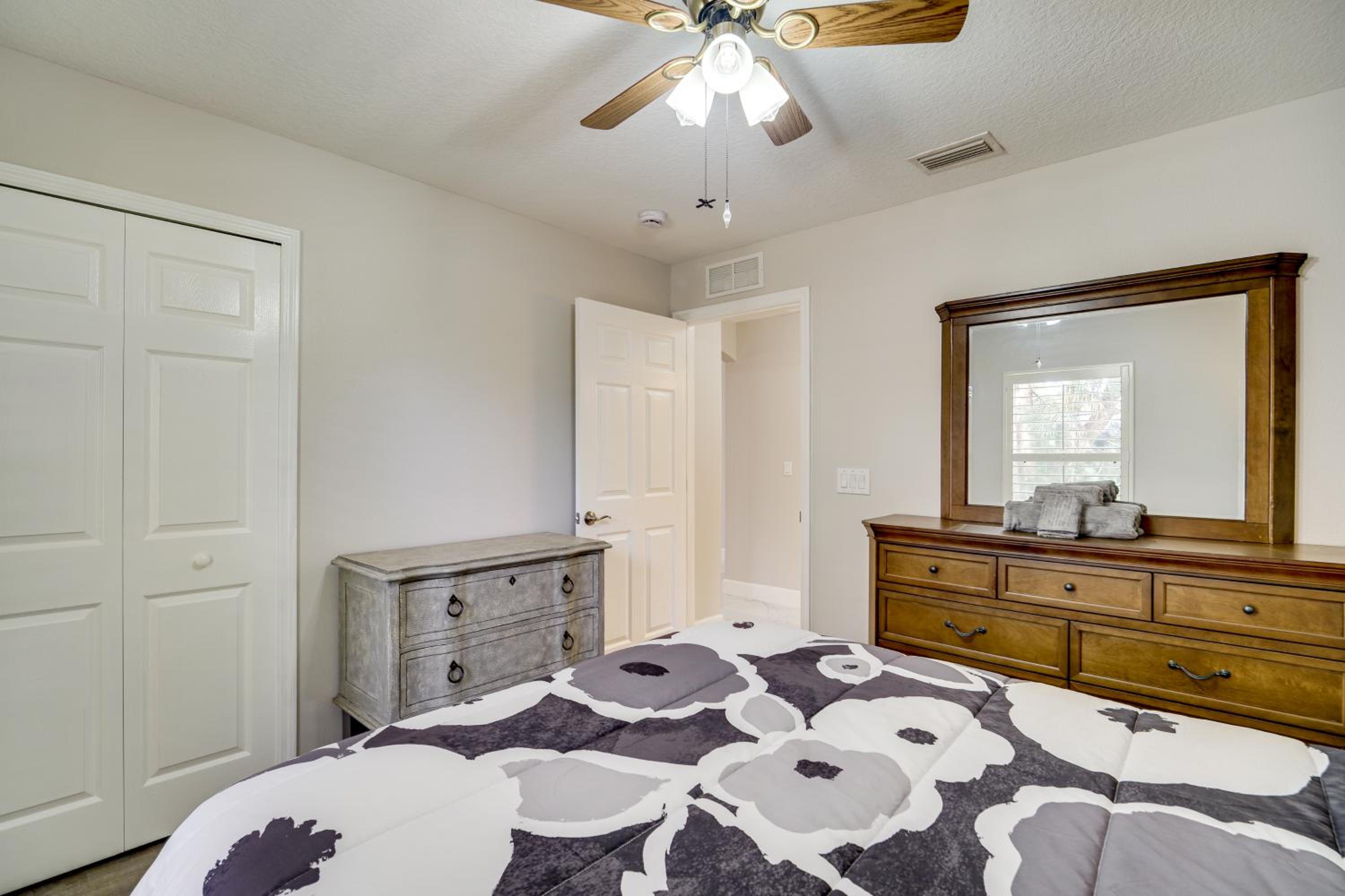 Spacious Home with Yard 8 Mi to Wabasso Beach