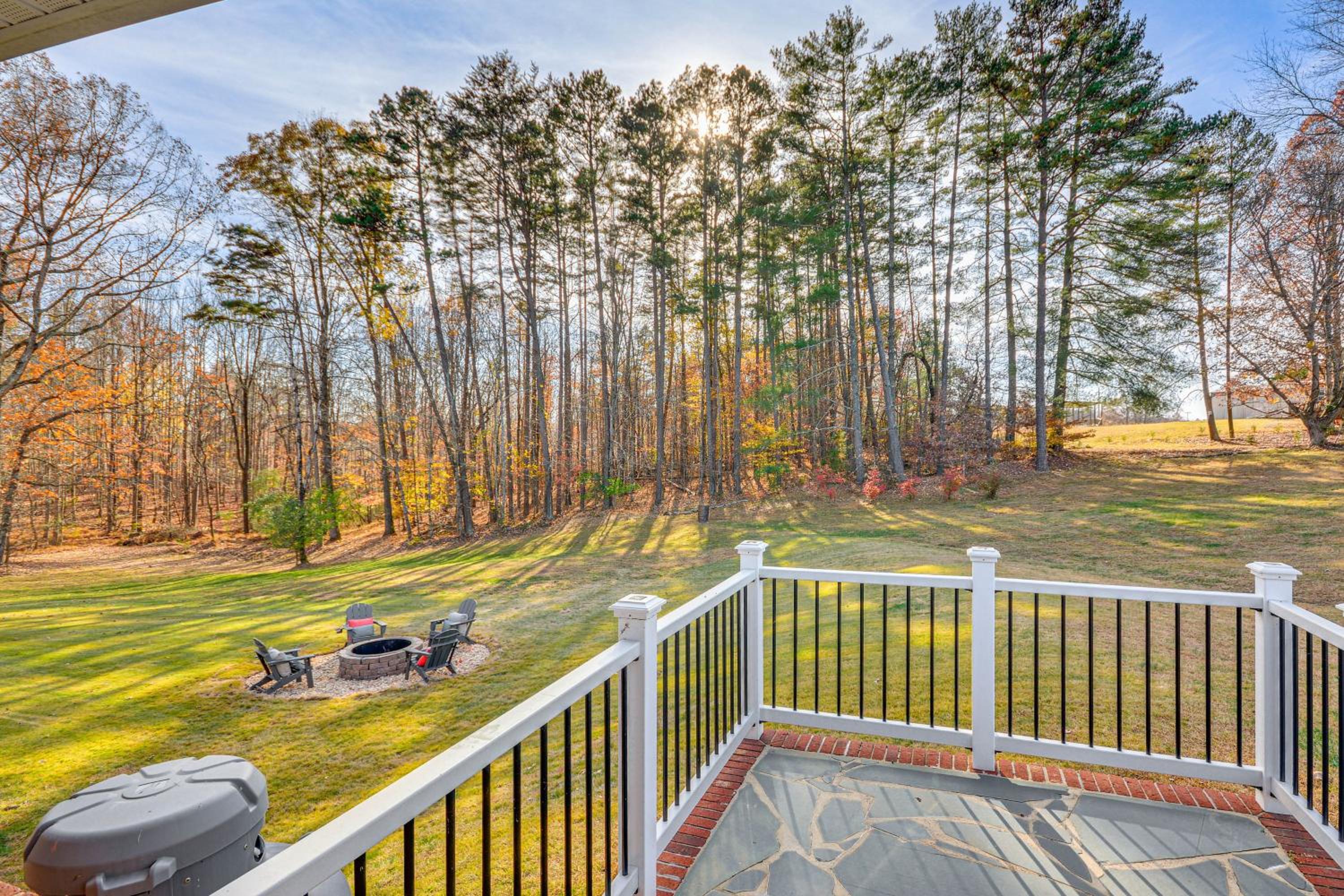River, Trails and Wine! Group Retreat Near Mt Airy