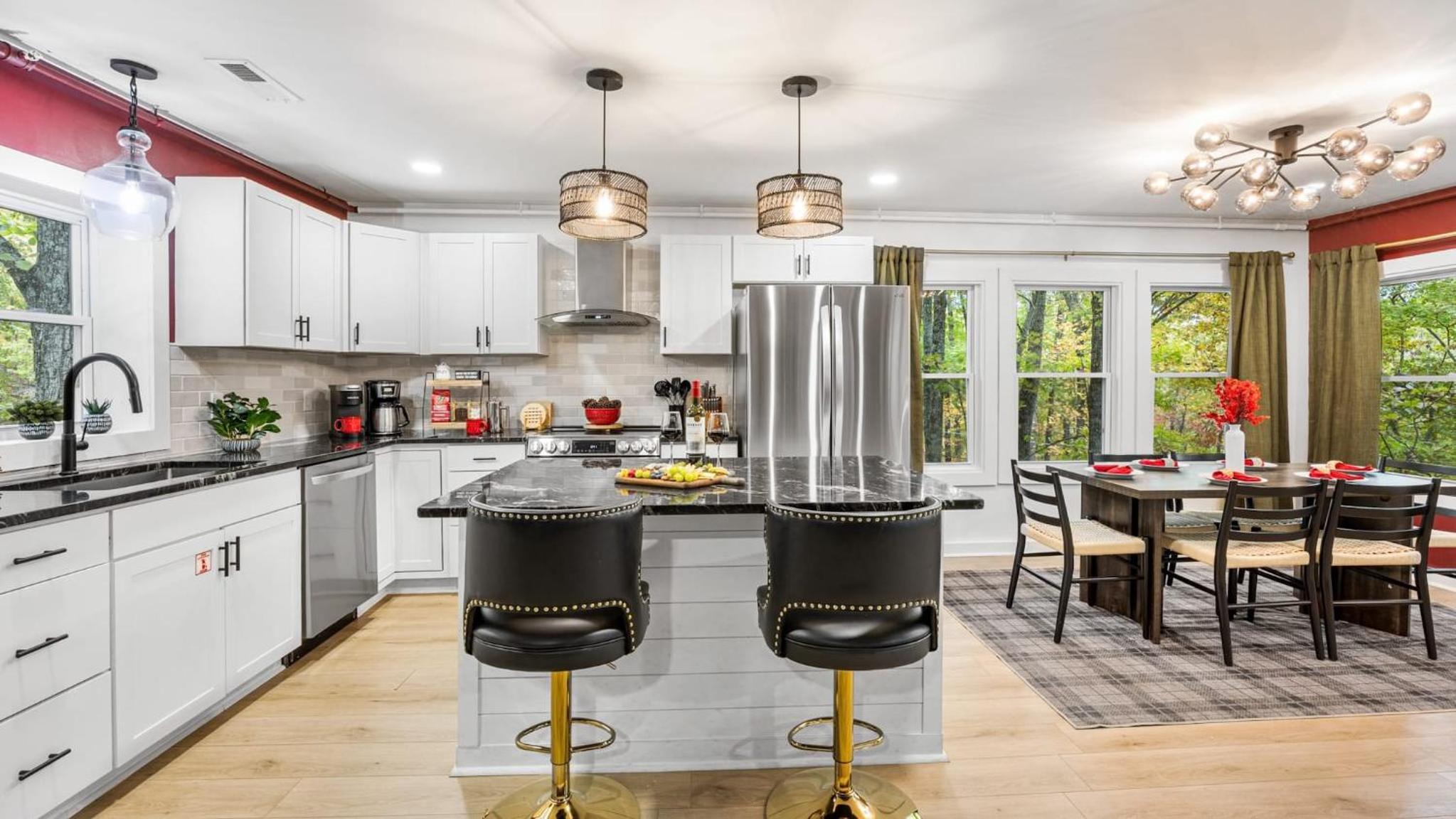 Lodge-Style Home Near Gatlinburg w Theater Hot Tub Game Room Evergreen Escape by AvantStay