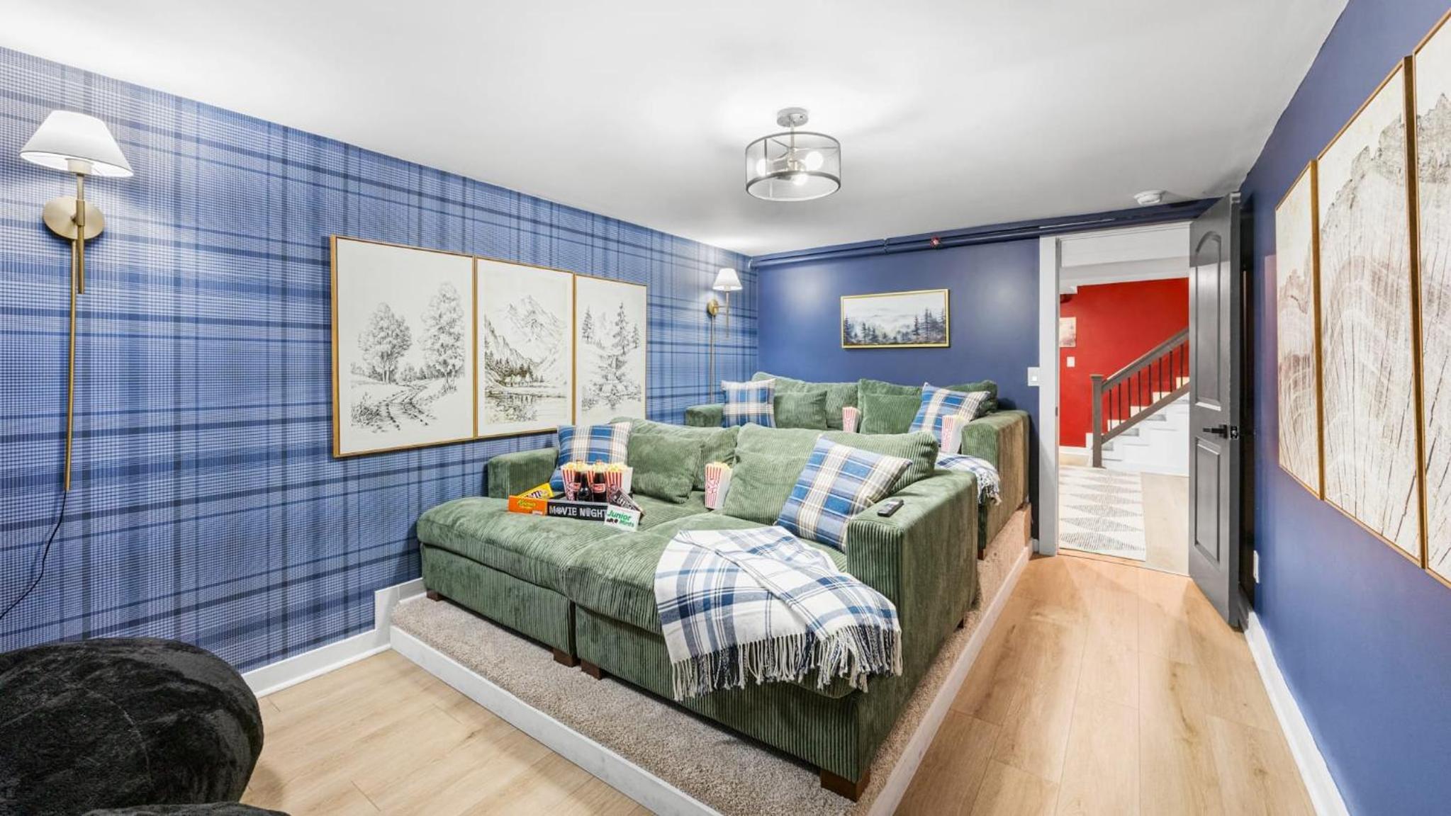 Lodge-Style Home Near Gatlinburg w Theater Hot Tub Game Room Evergreen Escape by AvantStay